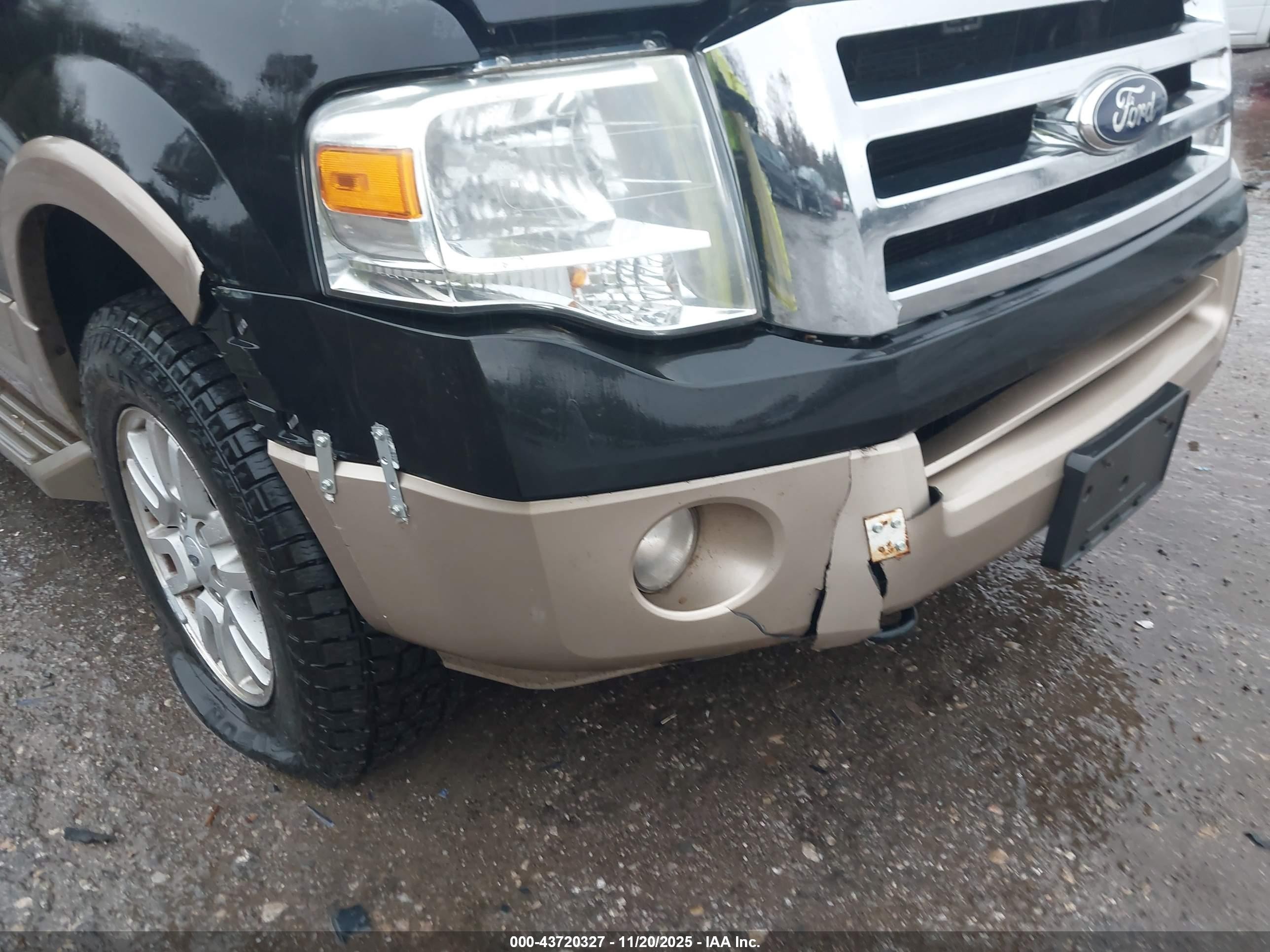 2012 Ford Expedition Xlt Black vin: 1FMJU1J54CEF35151