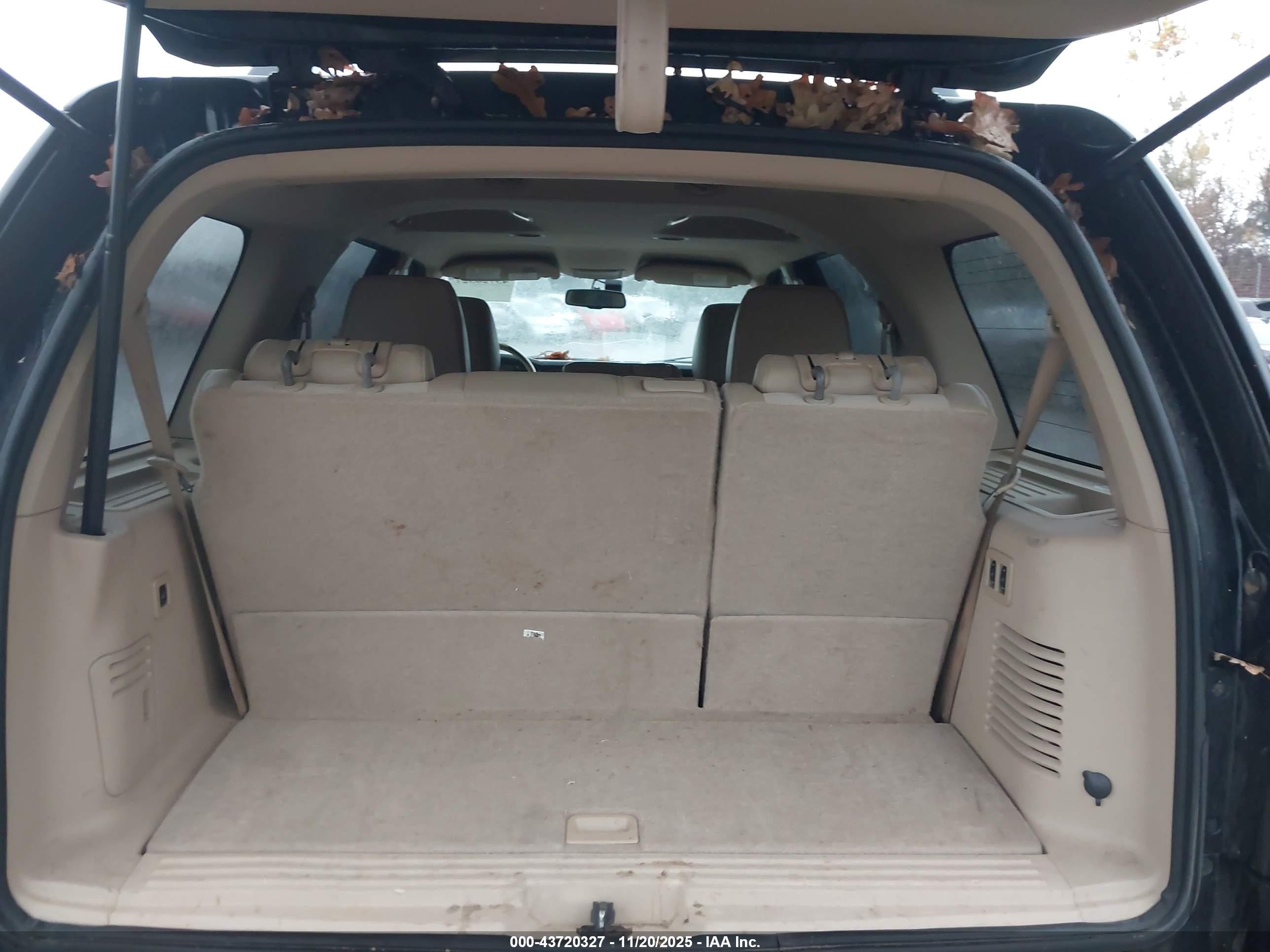 2012 Ford Expedition Xlt Black vin: 1FMJU1J54CEF35151