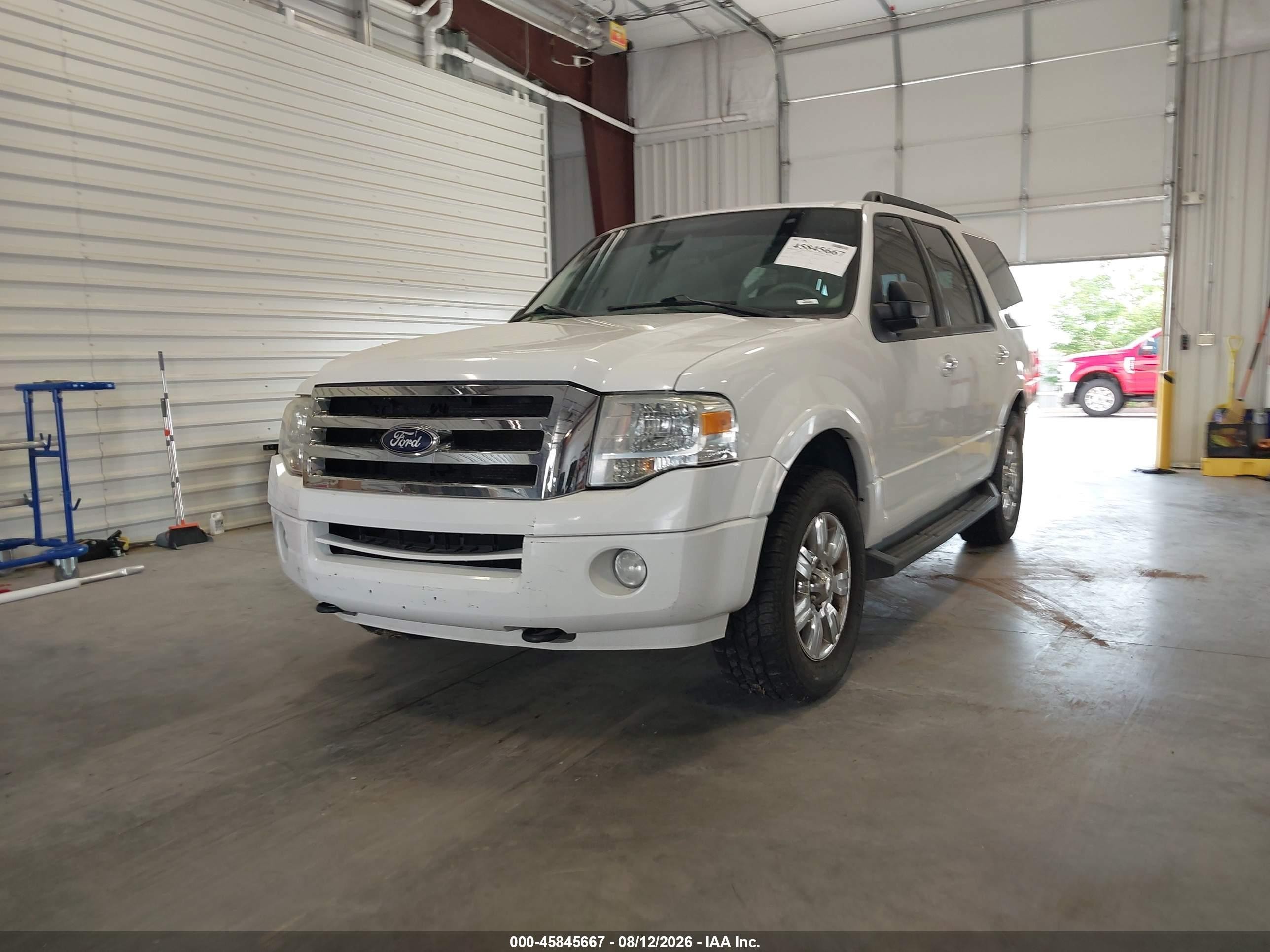 2012 Ford Expedition Xlt Белый vin: 1FMJU1J54CEF47462