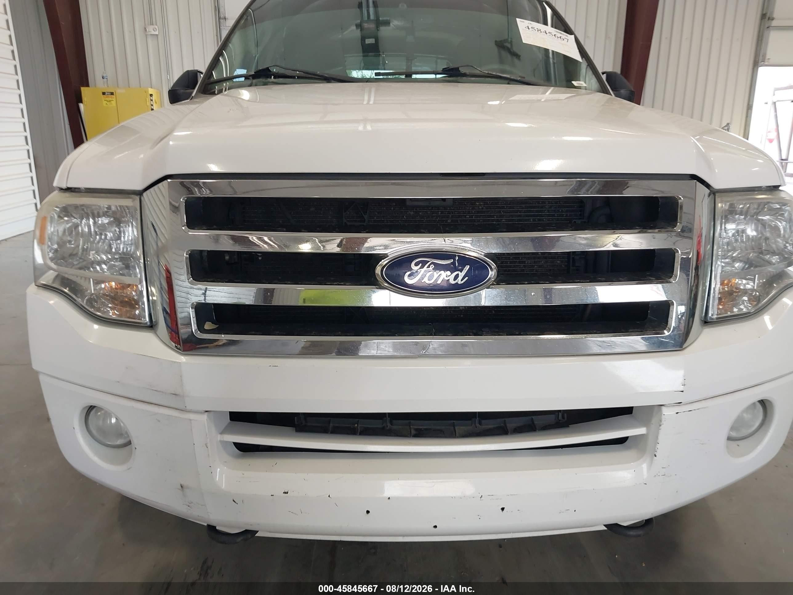 2012 Ford Expedition Xlt Белый vin: 1FMJU1J54CEF47462