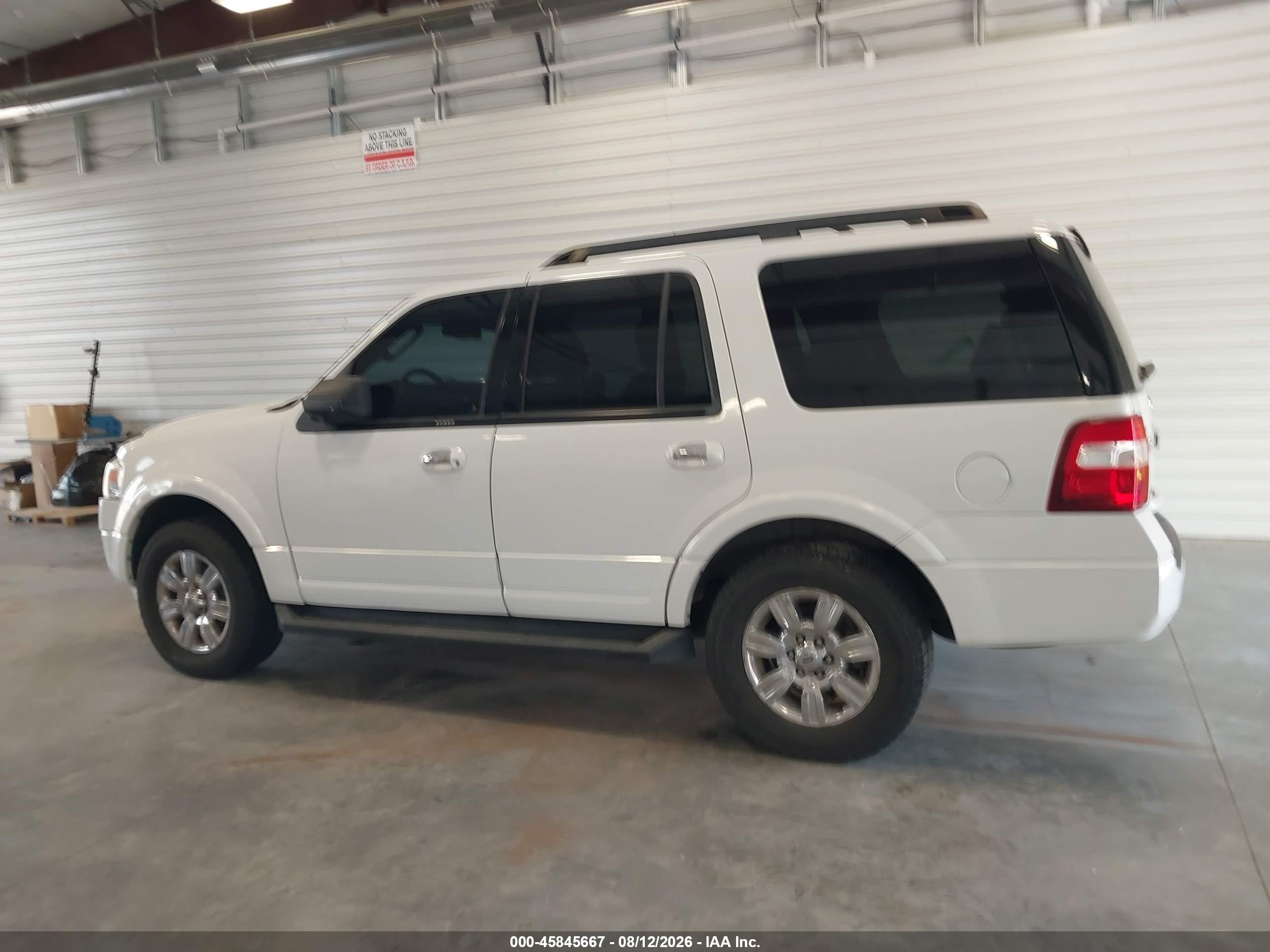 2012 Ford Expedition Xlt Белый vin: 1FMJU1J54CEF47462