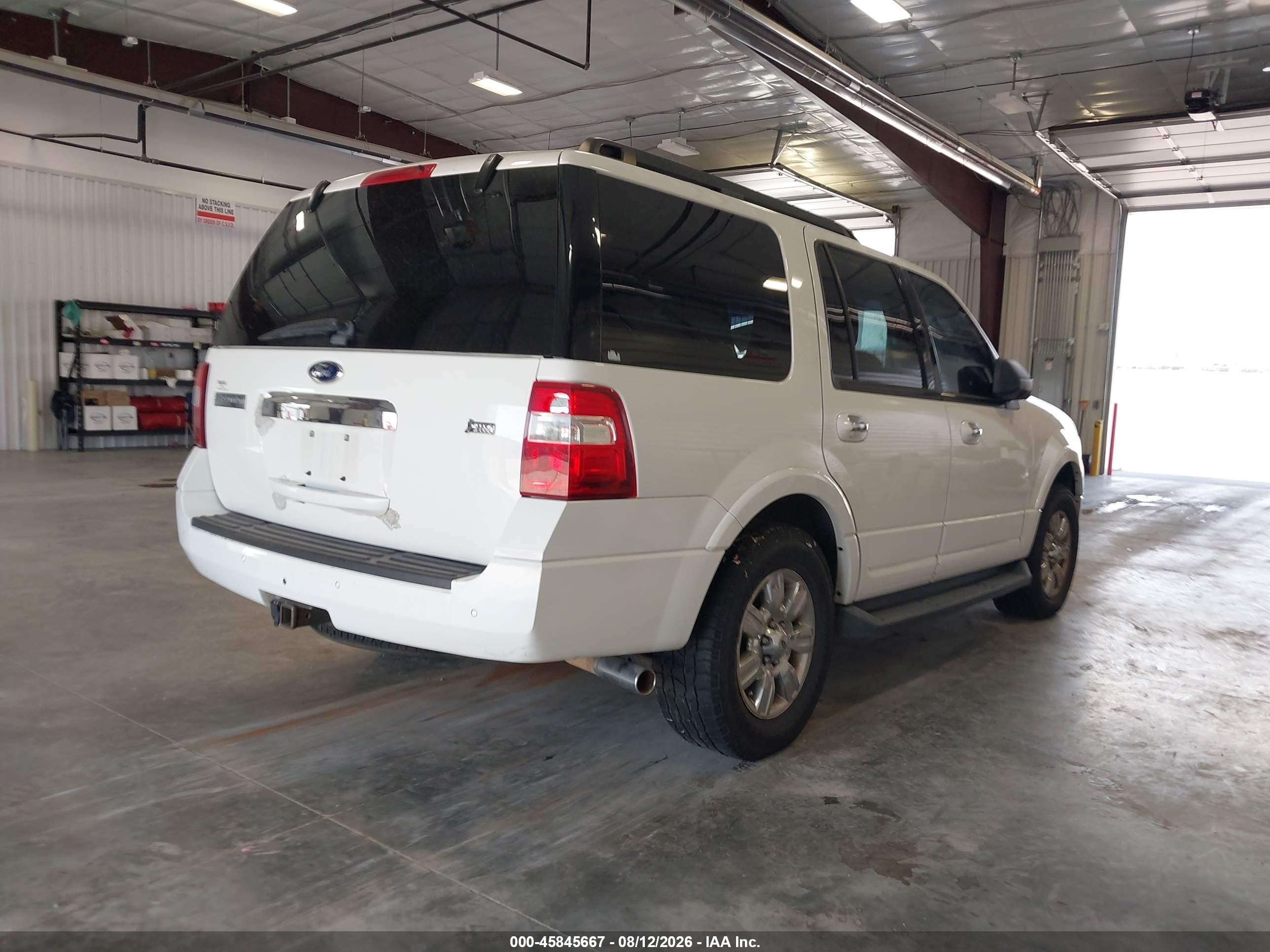 2012 Ford Expedition Xlt Белый vin: 1FMJU1J54CEF47462