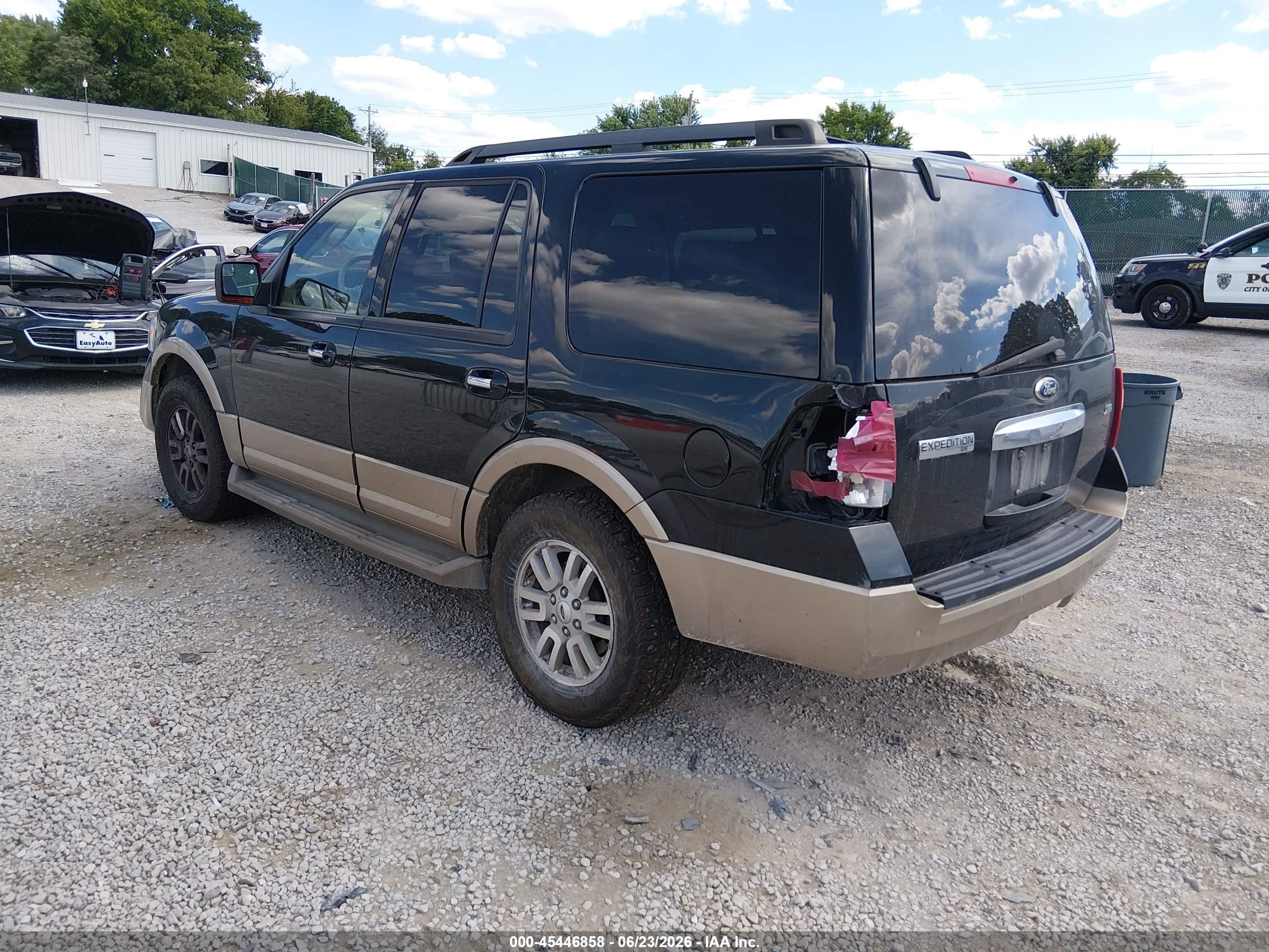 2014 Ford Expedition Xlt Черный vin: 1FMJU1J54EEF18790
