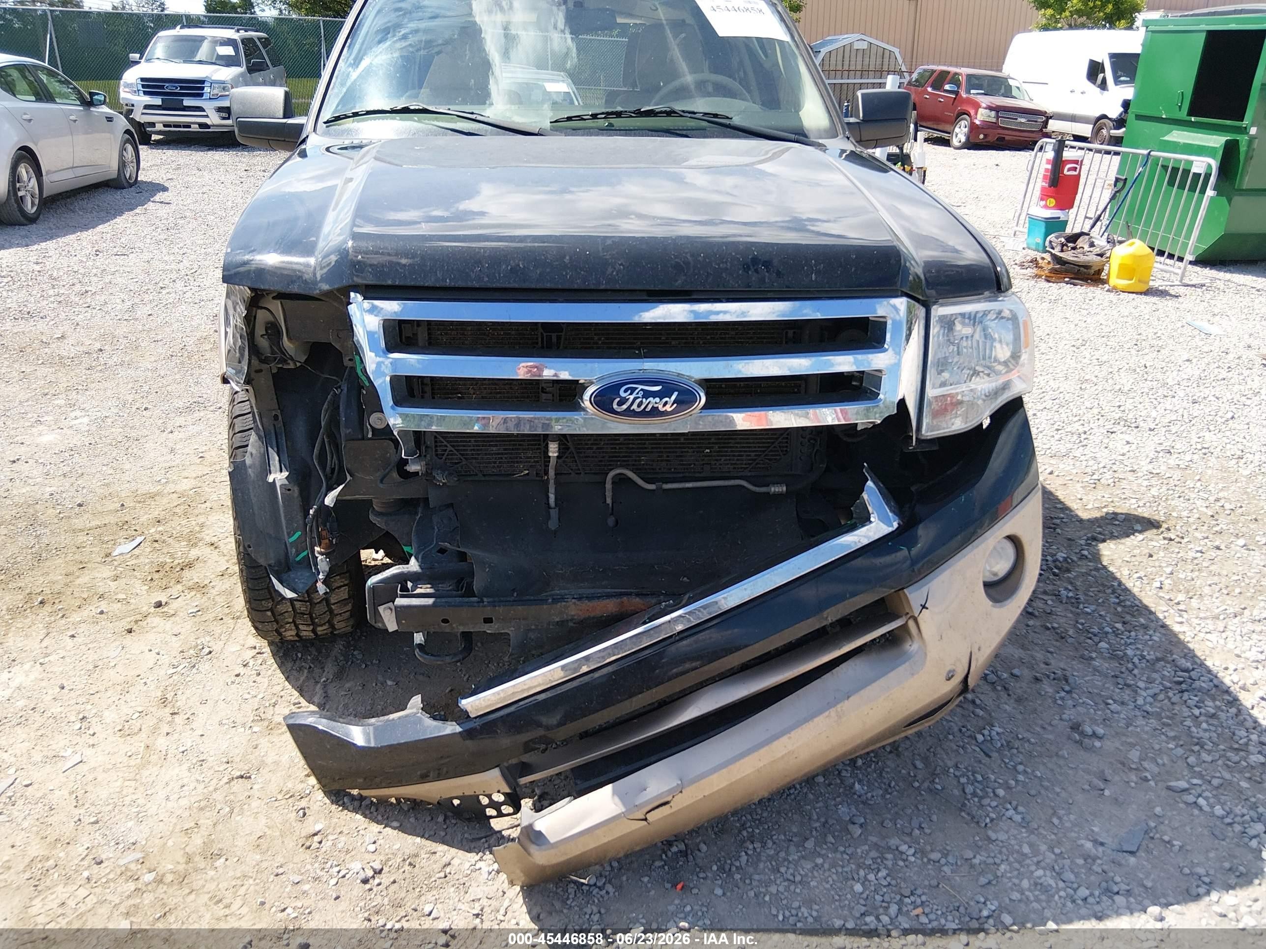 2014 Ford Expedition Xlt Черный vin: 1FMJU1J54EEF18790