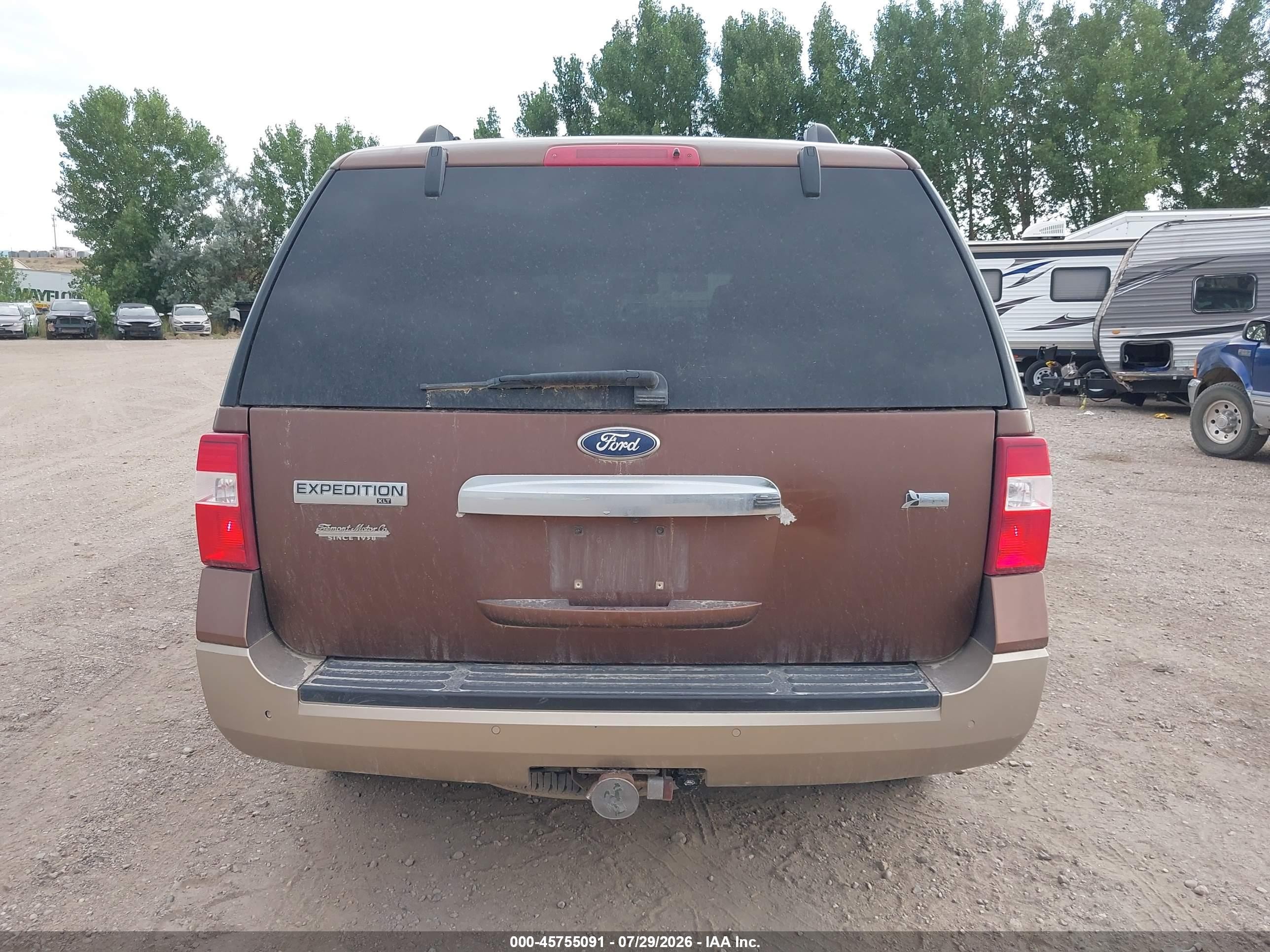 2011 Ford Expedition Xlt Коричневый vin: 1FMJU1J55BEF04408