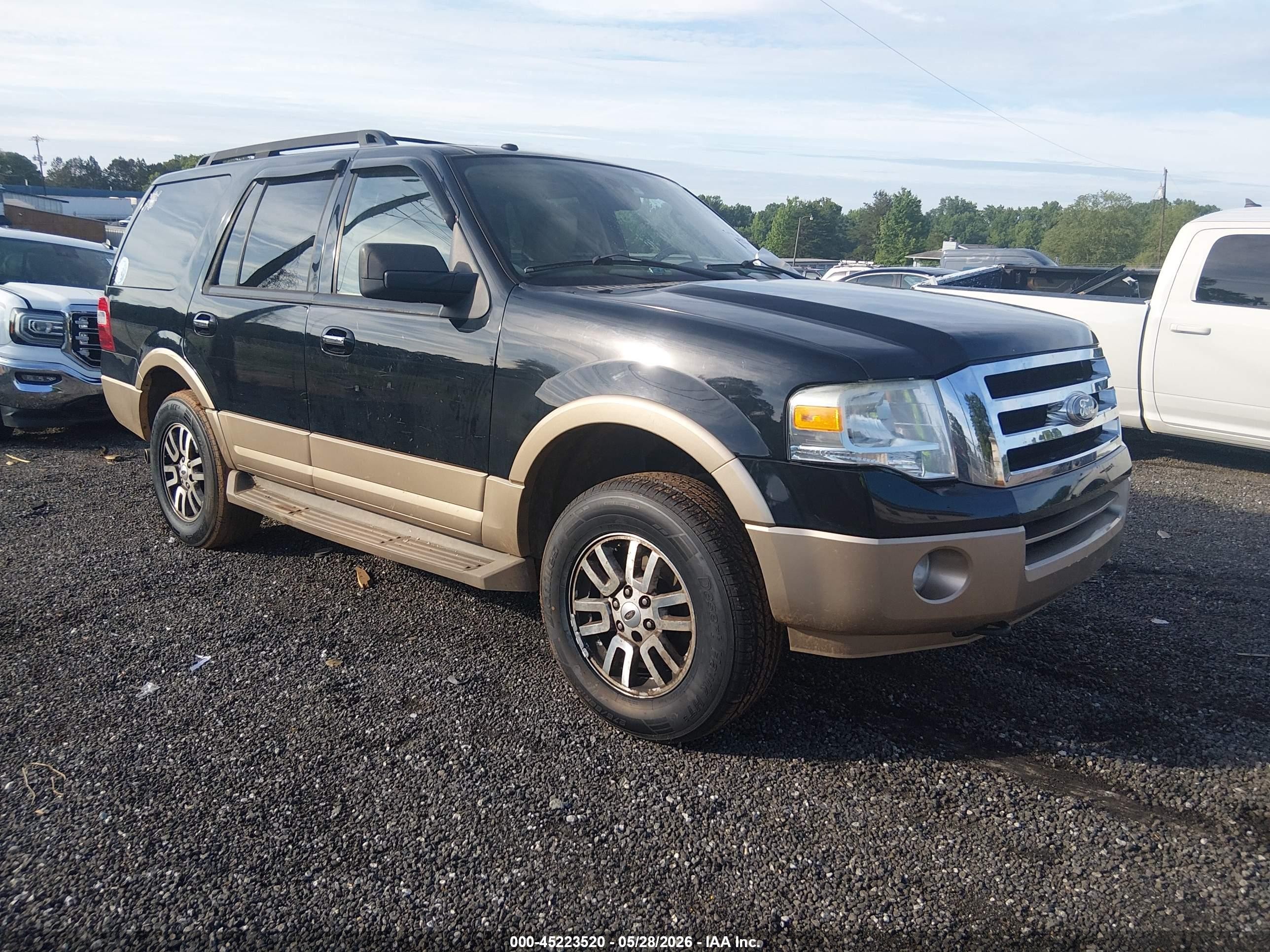2011 Ford Expedition Xlt Black vin: 1FMJU1J55BEF53351