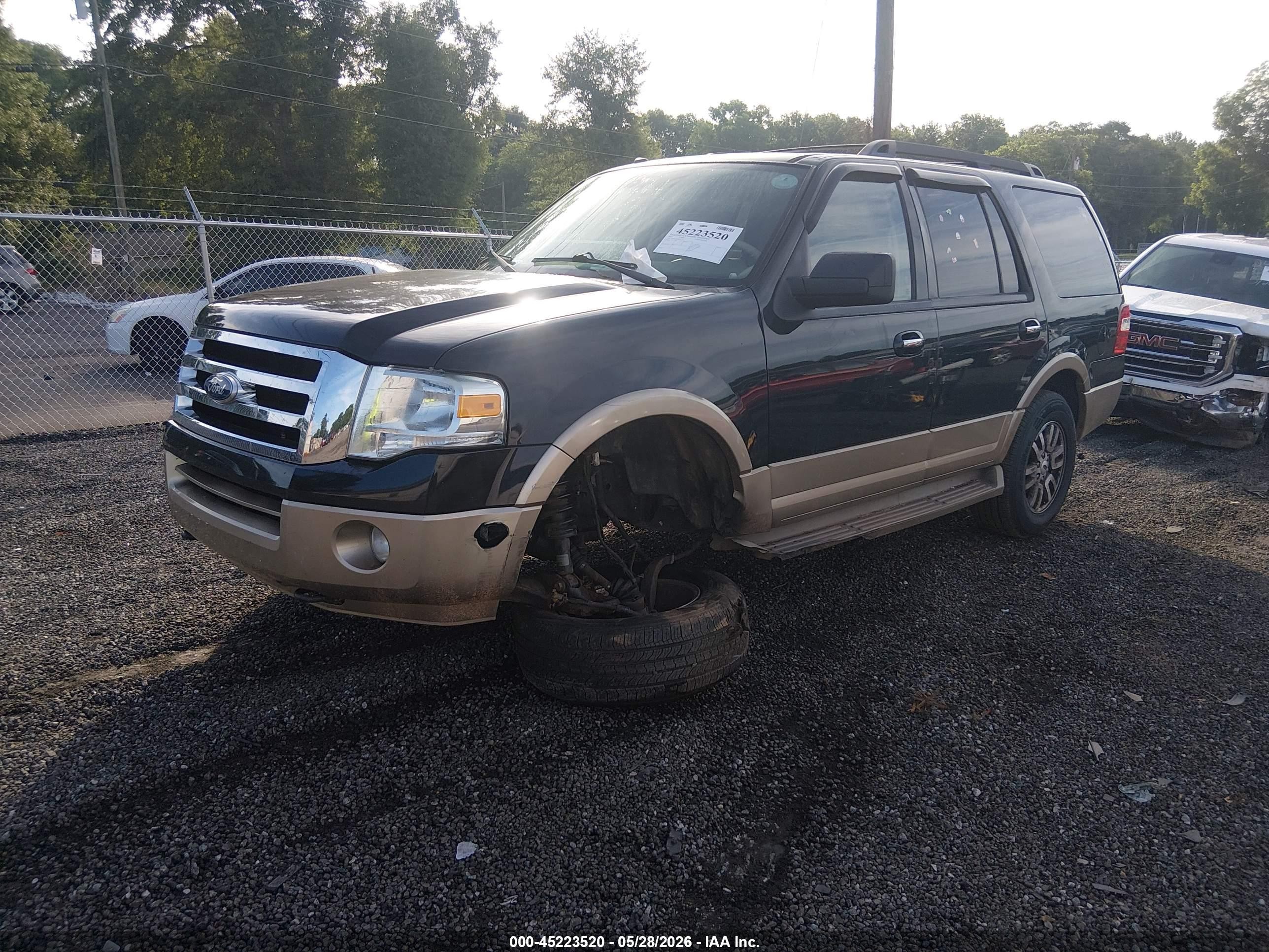 2011 Ford Expedition Xlt Black vin: 1FMJU1J55BEF53351