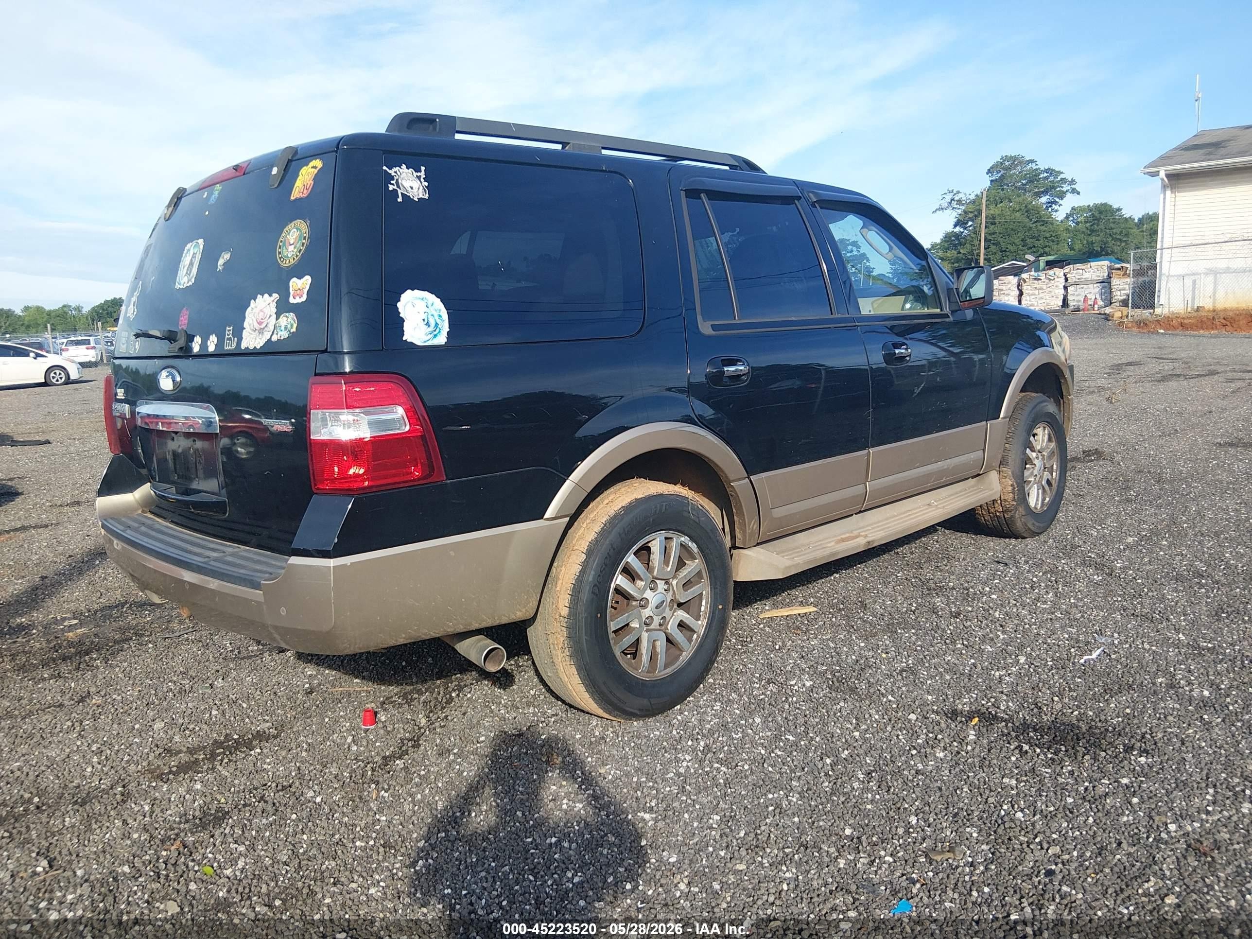 2011 Ford Expedition Xlt Black vin: 1FMJU1J55BEF53351