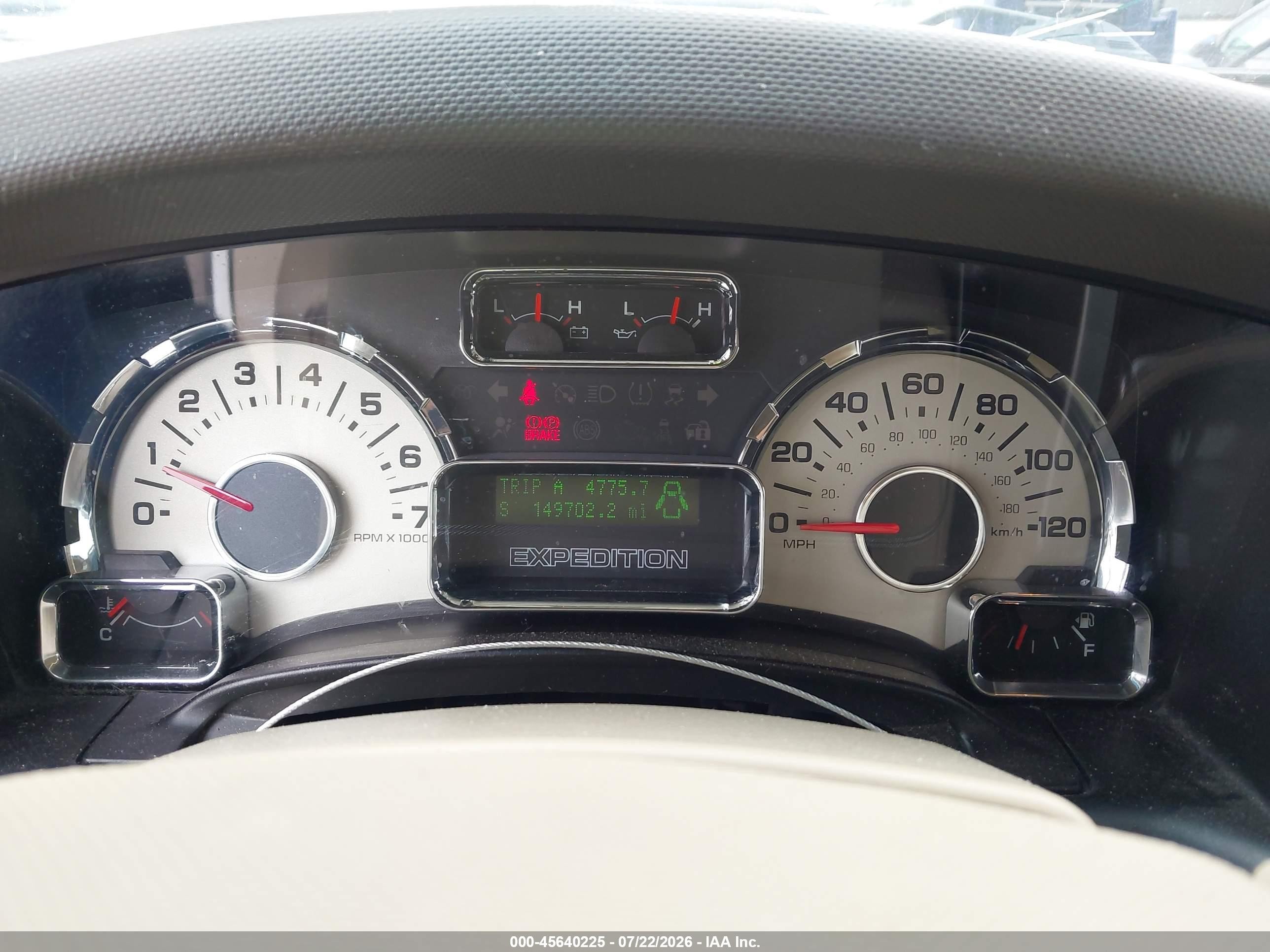 2014 Ford Expedition Xlt White vin: 1FMJU1J55EEF56707