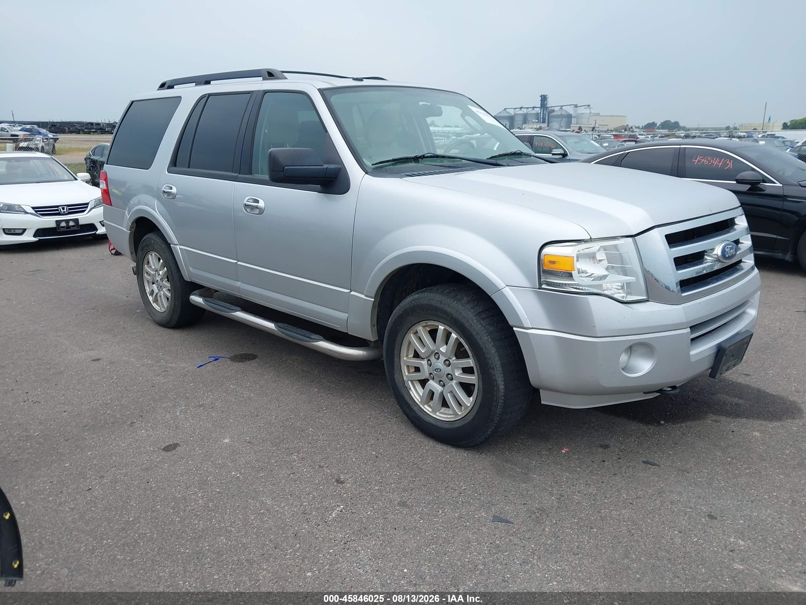 2011 Ford Expedition Xlt Silver vin: 1FMJU1J56BEF55528