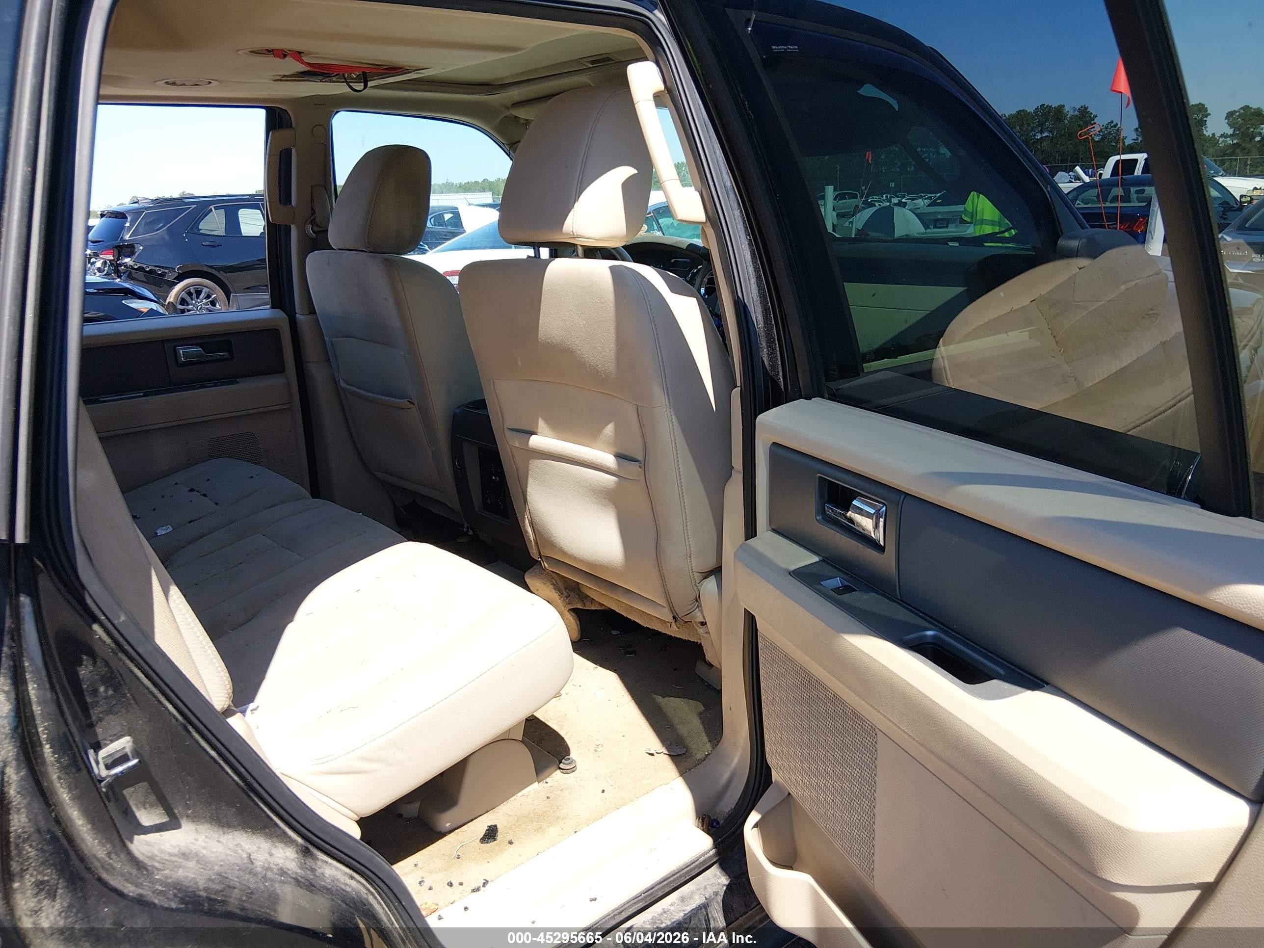 2012 Ford Expedition Xlt Black vin: 1FMJU1J56CEF08355