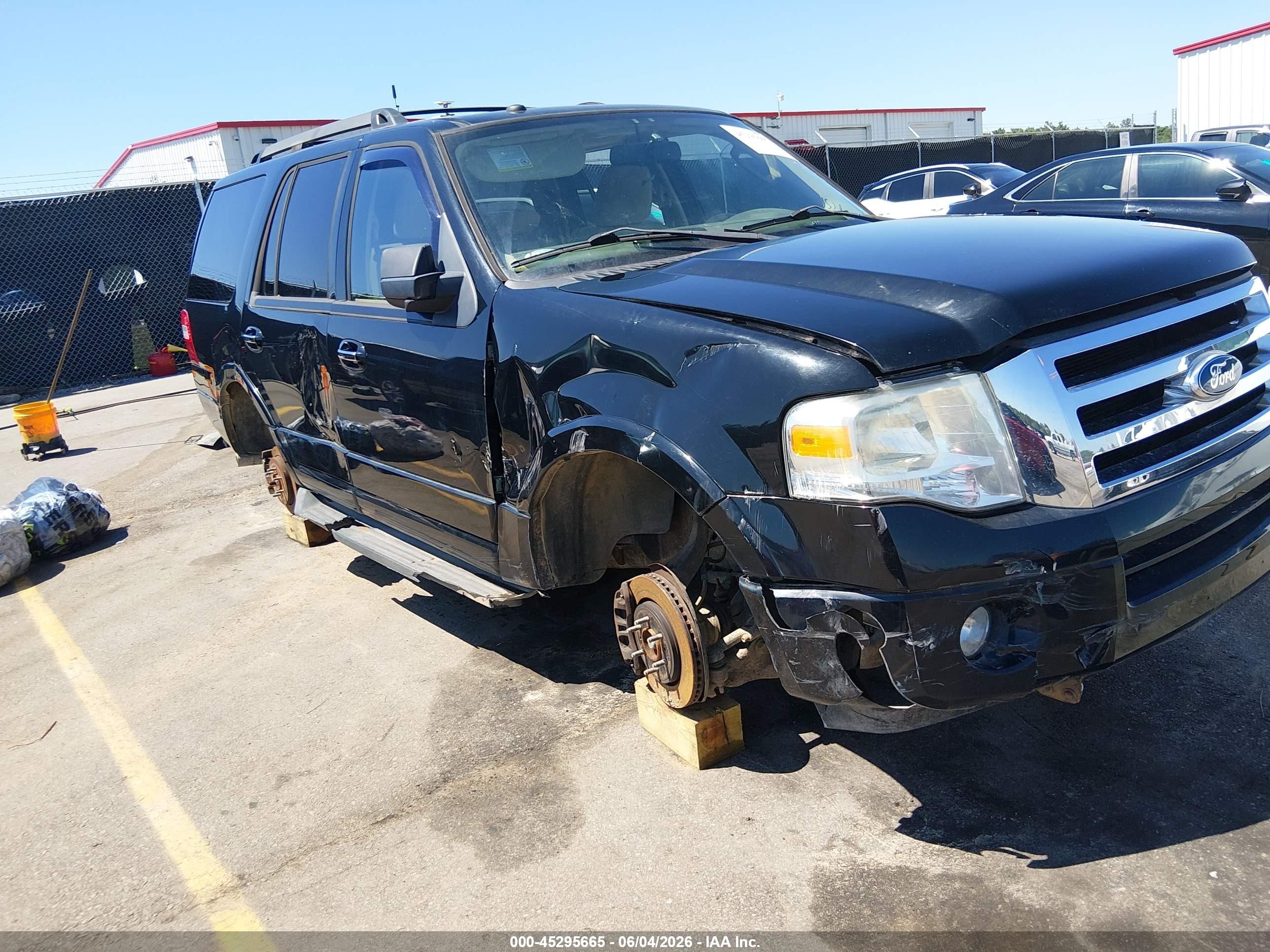2012 Ford Expedition Xlt Black vin: 1FMJU1J56CEF08355