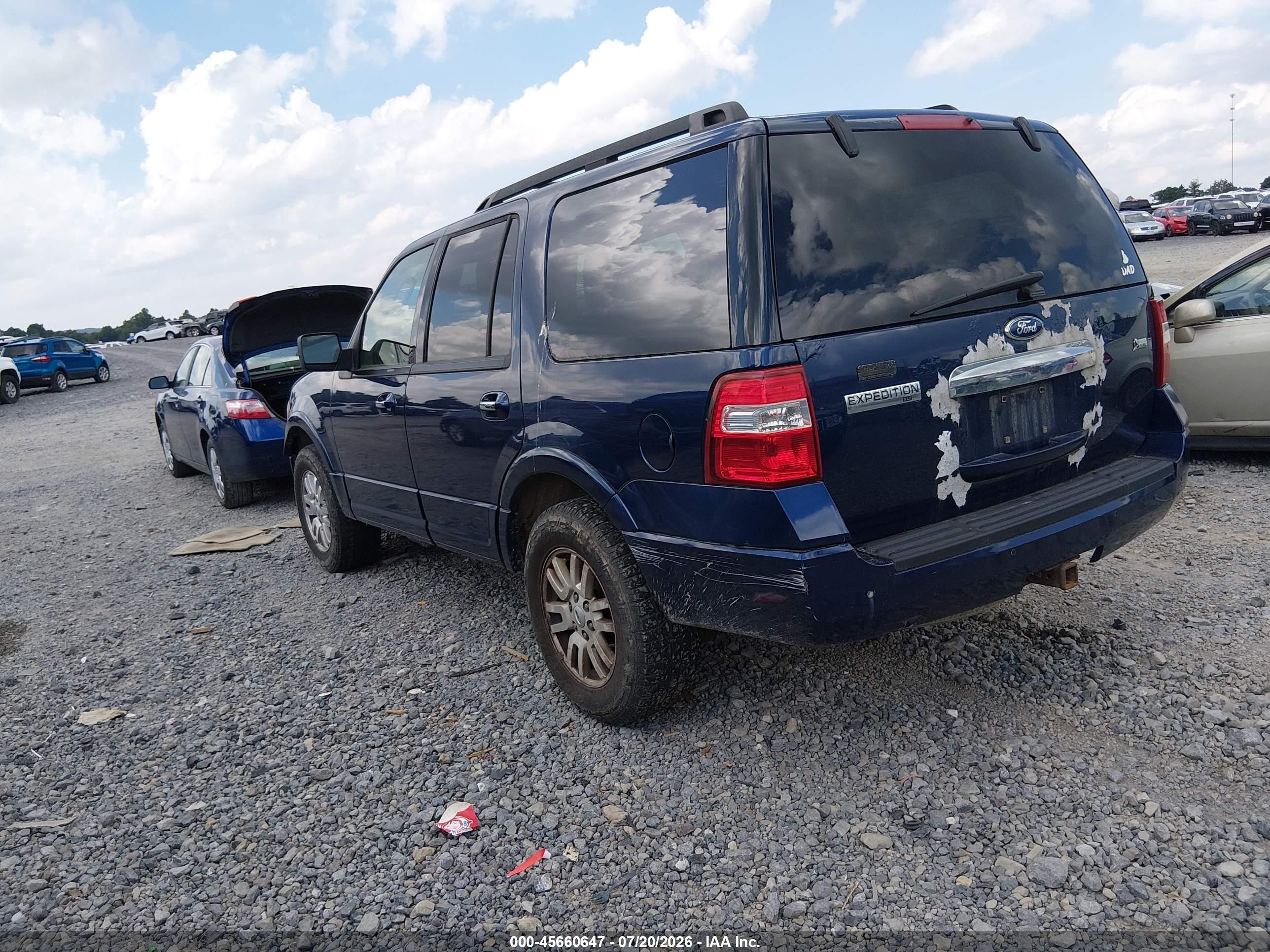 2011 Ford Expedition Xlt Blue vin: 1FMJU1J57BEF05320
