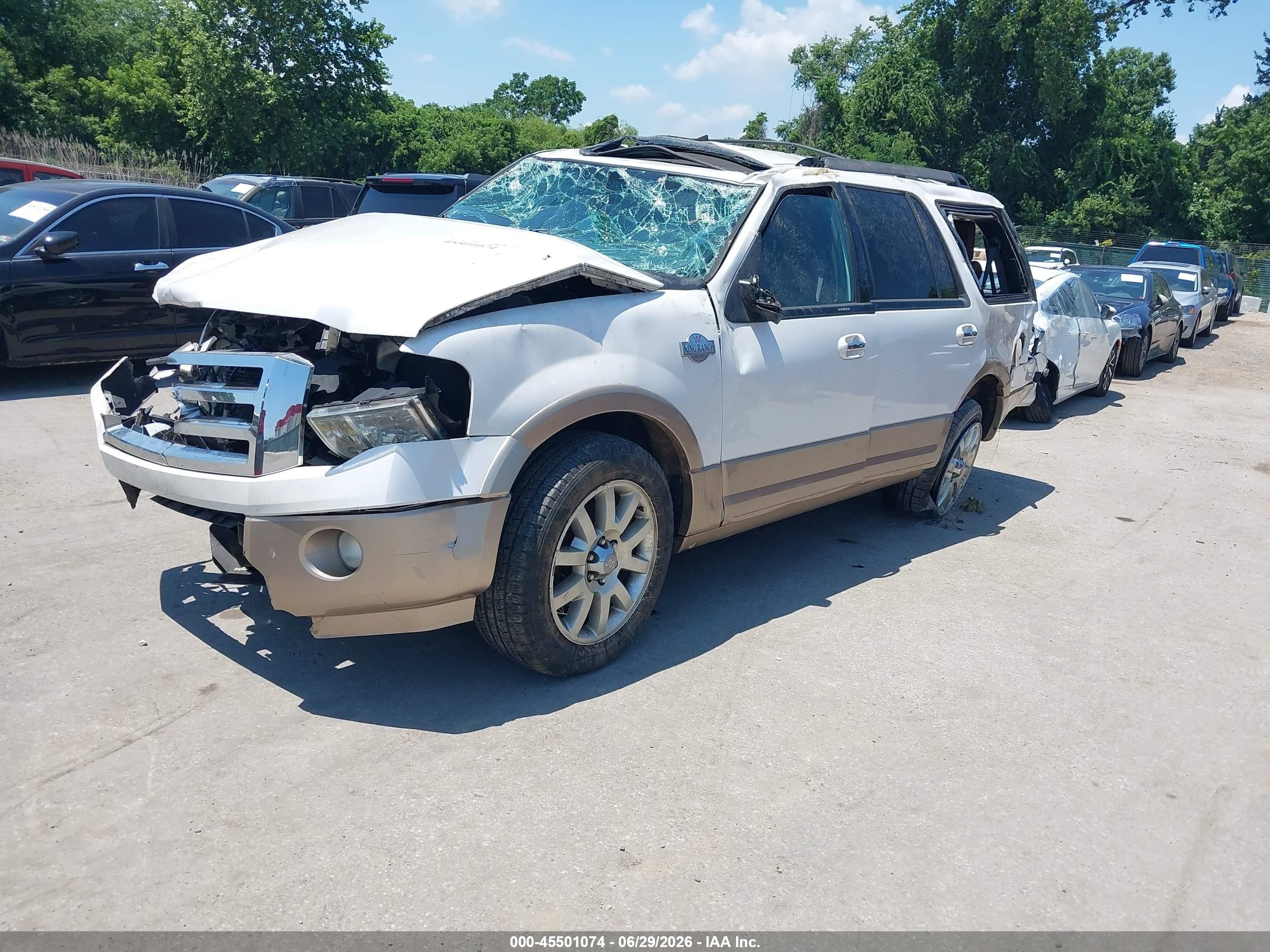 2011 Ford Expedition King Ranch/xlt White vin: 1FMJU1J57BEF52220