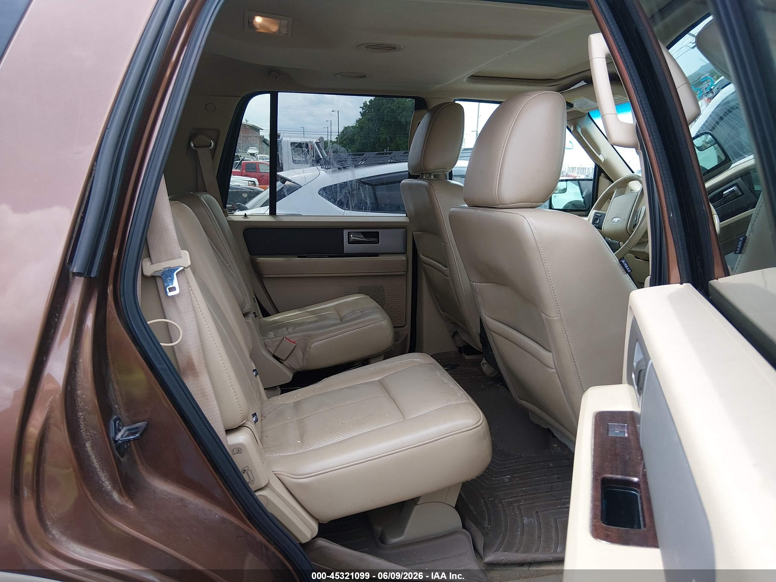 2012 Ford Expedition Xlt Brown vin: 1FMJU1J57CEF49061
