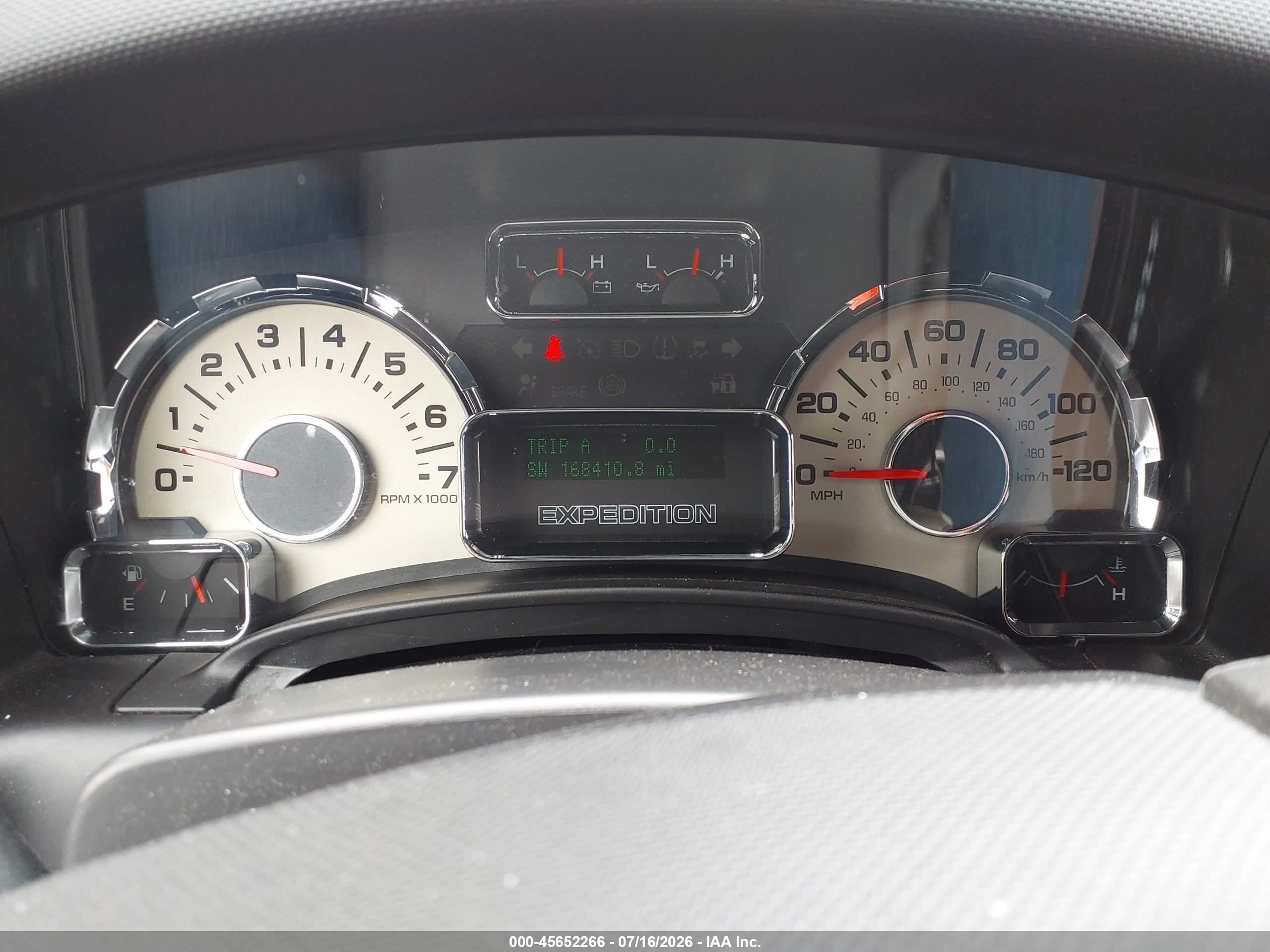2011 Ford Expedition Xlt Silver vin: 1FMJU1J58BEF55708