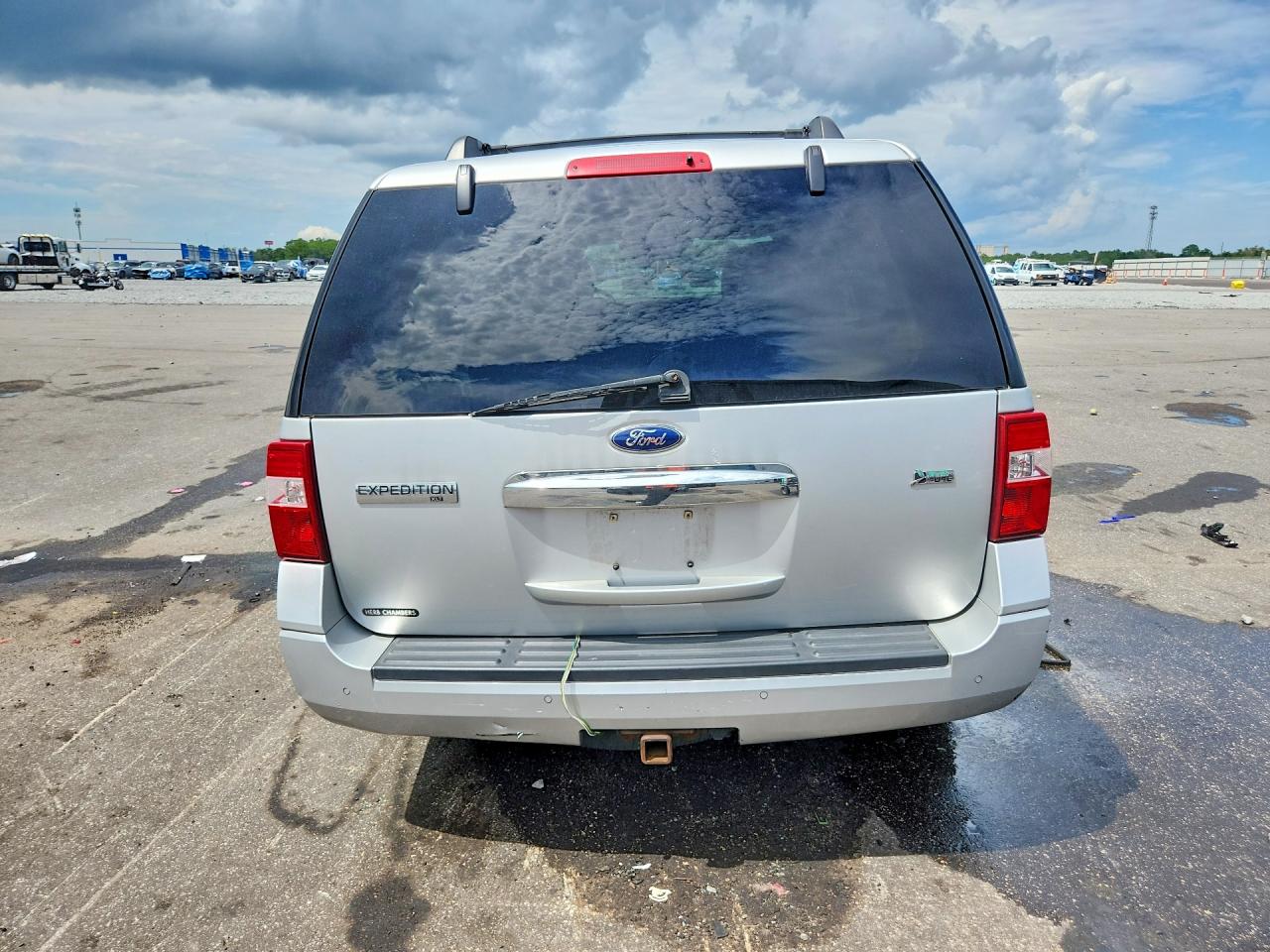 2013 Ford Expedition Xlt Silver vin: 1FMJU1J58DEF34652