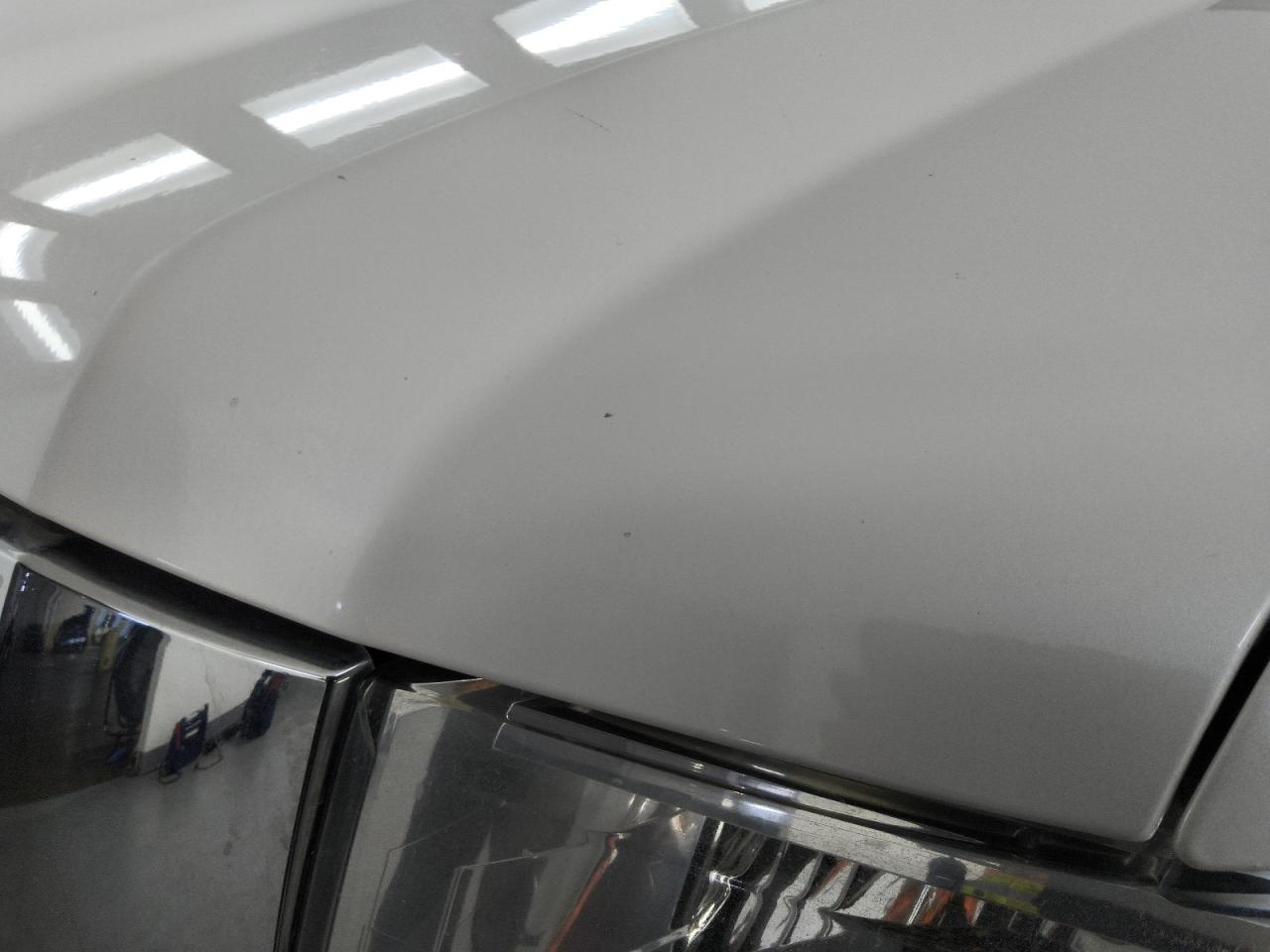 2012 Ford Expedition Xlt White vin: 1FMJU1J59CEF10097 Damage: Hood, Chipped, 4