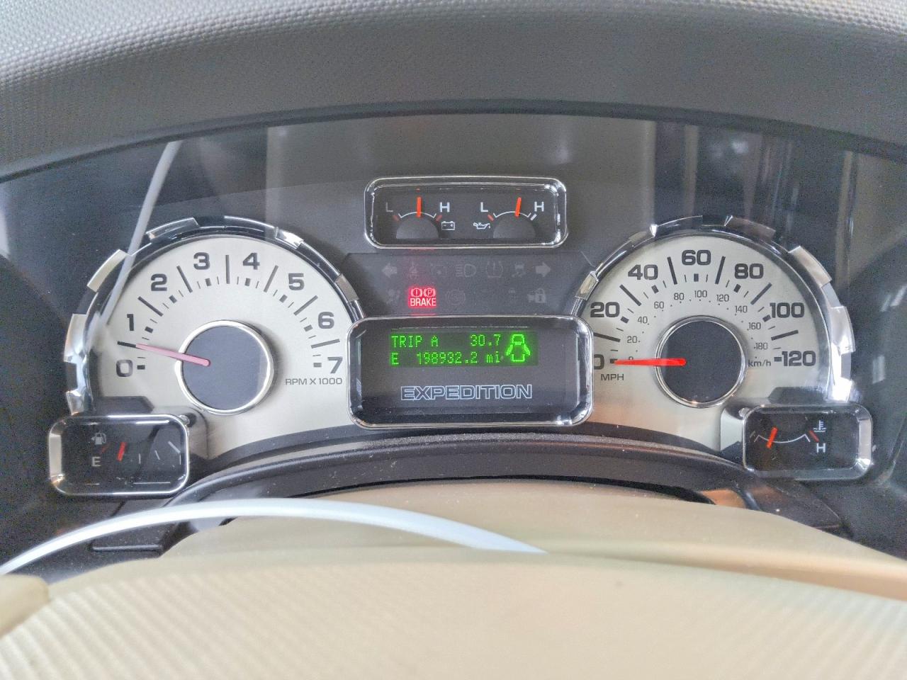 2012 Ford Expedition Xlt White vin: 1FMJU1J59CEF10097