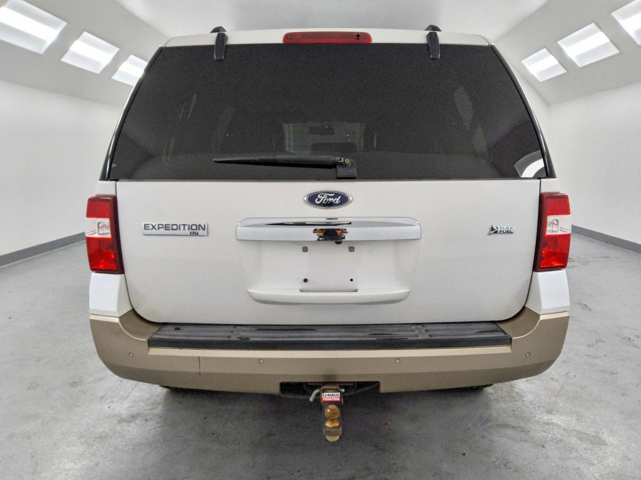 2012 Ford Expedition Xlt White vin: 1FMJU1J59CEF10097