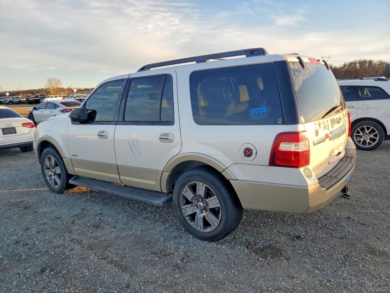 2010 Ford Expedition Eddie Bauer Белый vin: 1FMJU1J5XAEB73078