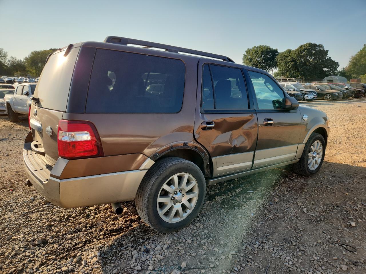 2012 Ford Expedition Xlt Brown vin: 1FMJU1J5XCEF57476