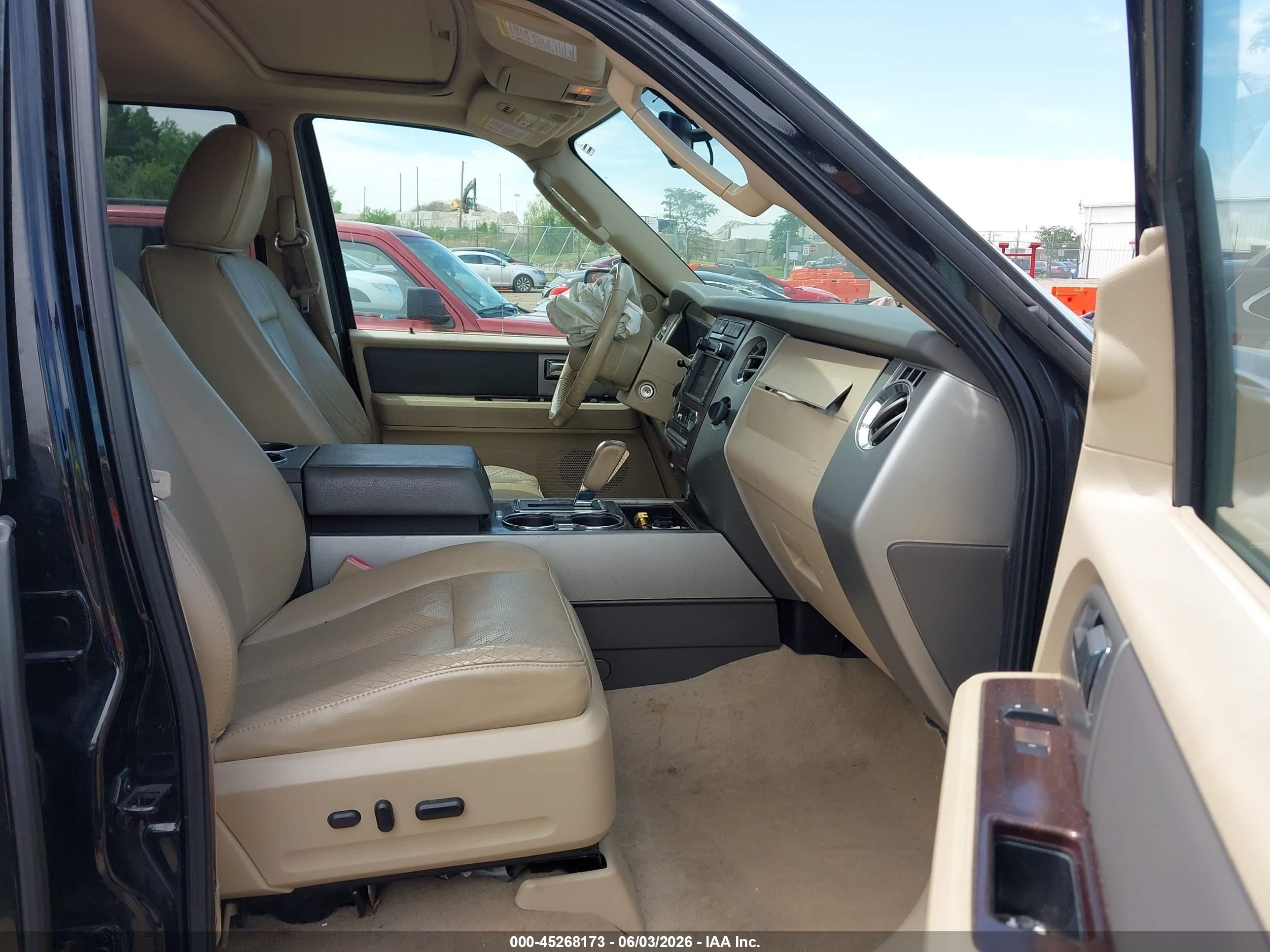 2012 Ford Expedition Xlt Черный vin: 1FMJU1J5XCEF58241
