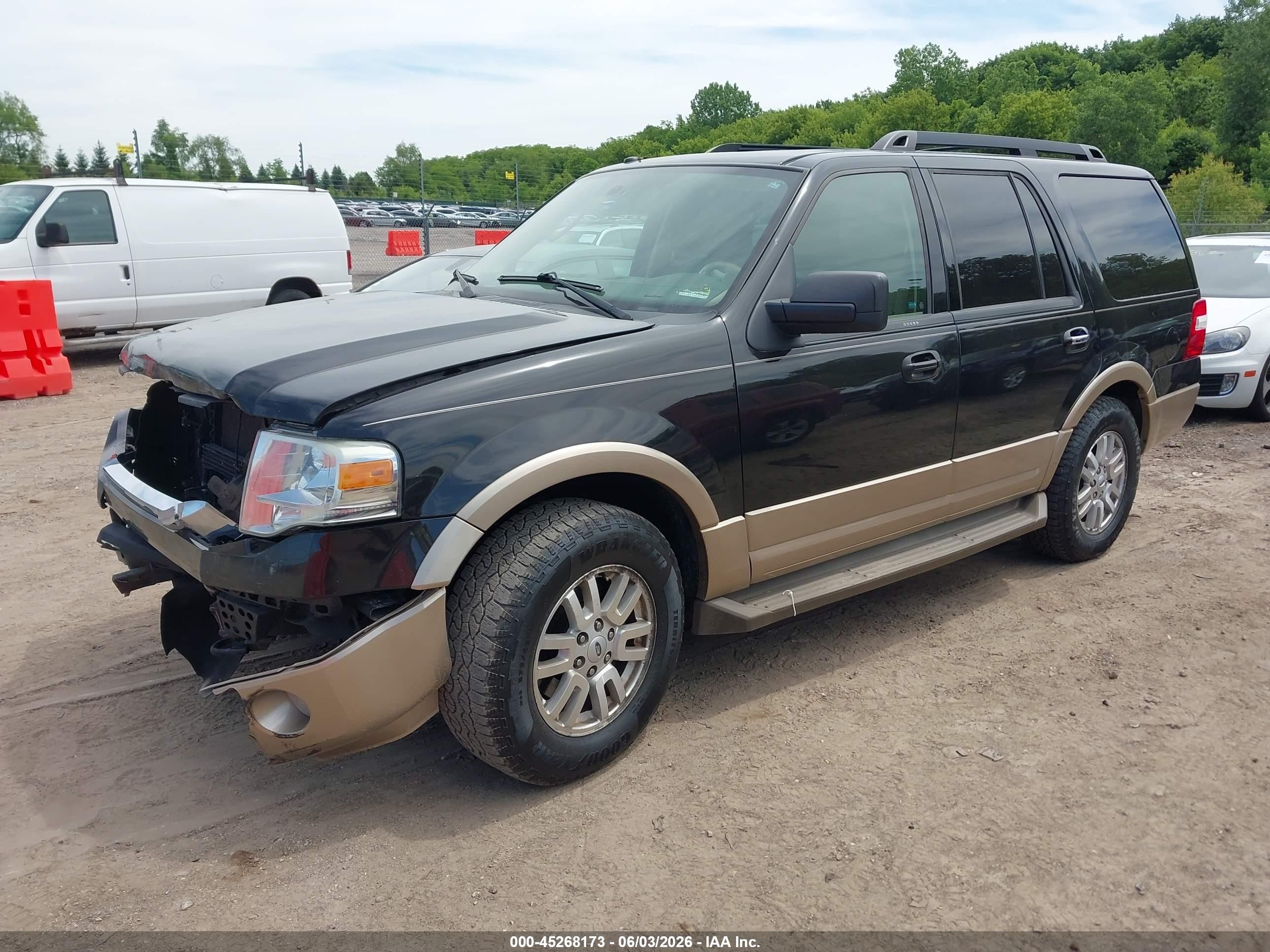 2012 Ford Expedition Xlt Черный vin: 1FMJU1J5XCEF58241