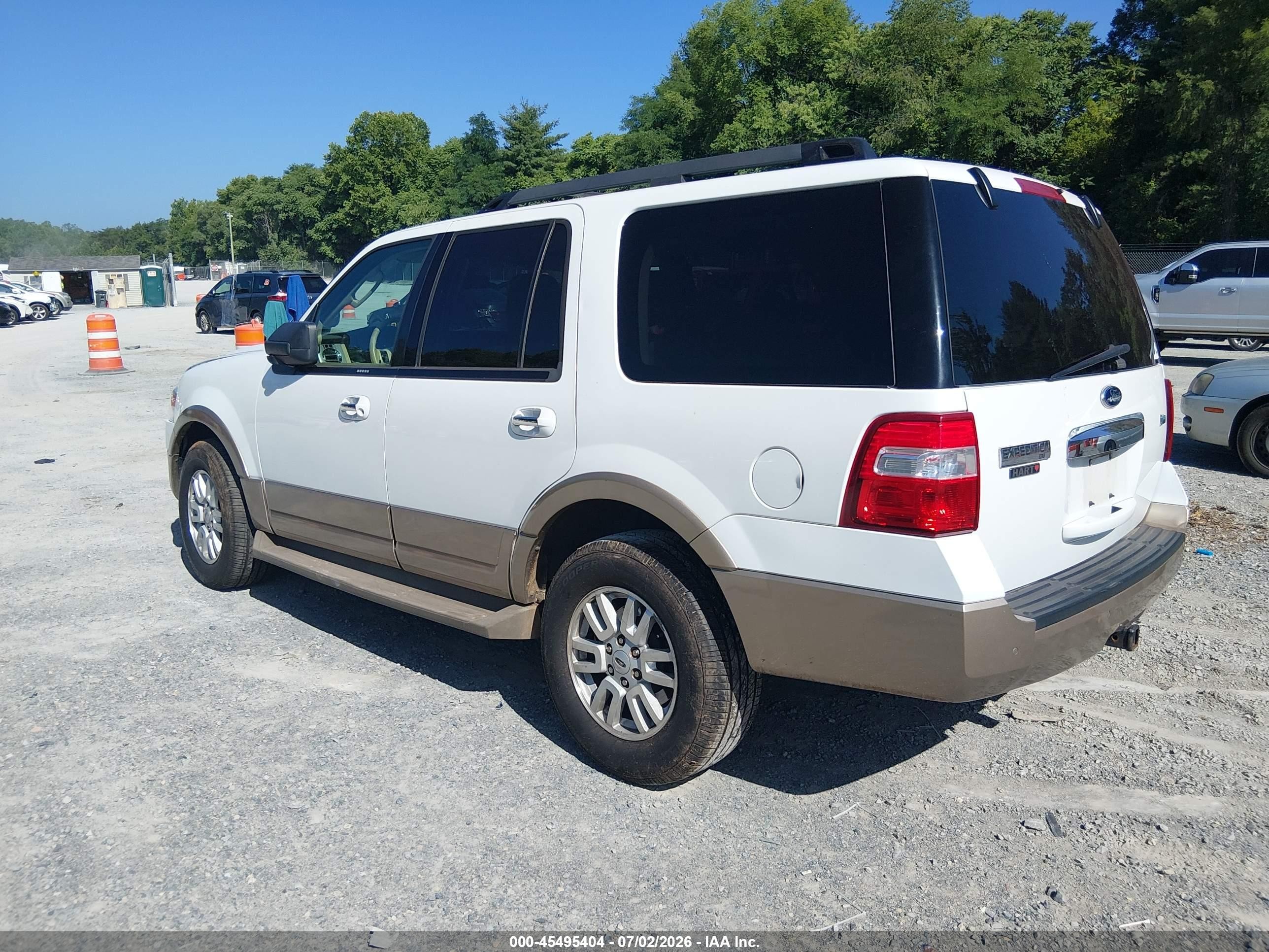 2014 Ford Expedition Xlt White vin: 1FMJU1J5XEEF36324