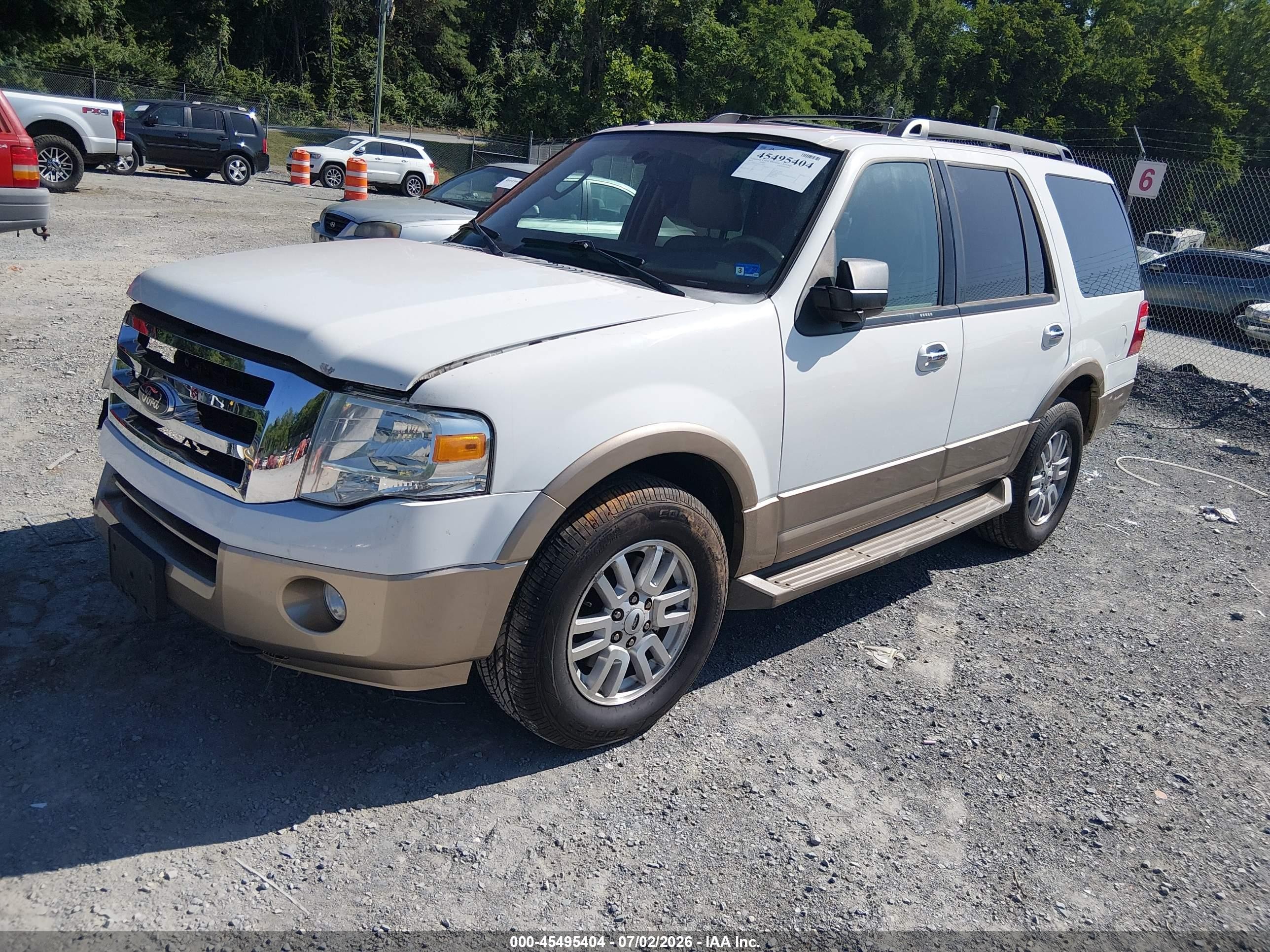 2014 Ford Expedition Xlt White vin: 1FMJU1J5XEEF36324