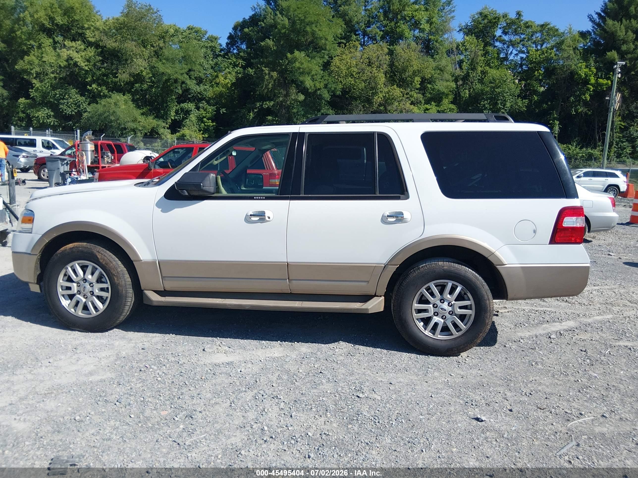 2014 Ford Expedition Xlt White vin: 1FMJU1J5XEEF36324
