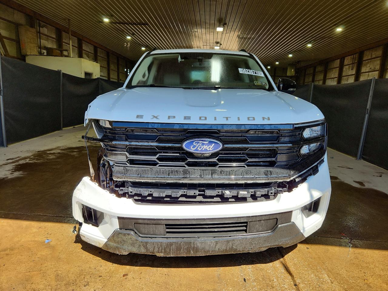 2025 Ford Expedition Active White vin: 1FMJU1J87SEA44680