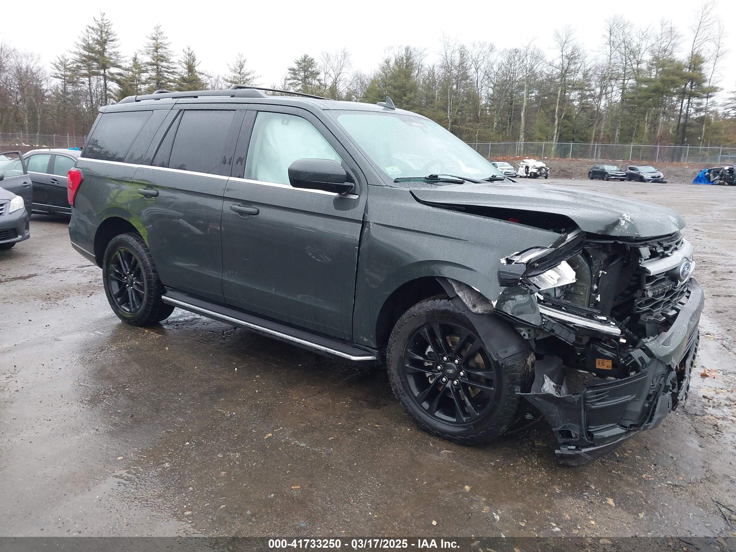 2022 Ford Expedition Xlt Gray vin: 1FMJU1JT2NEA60858