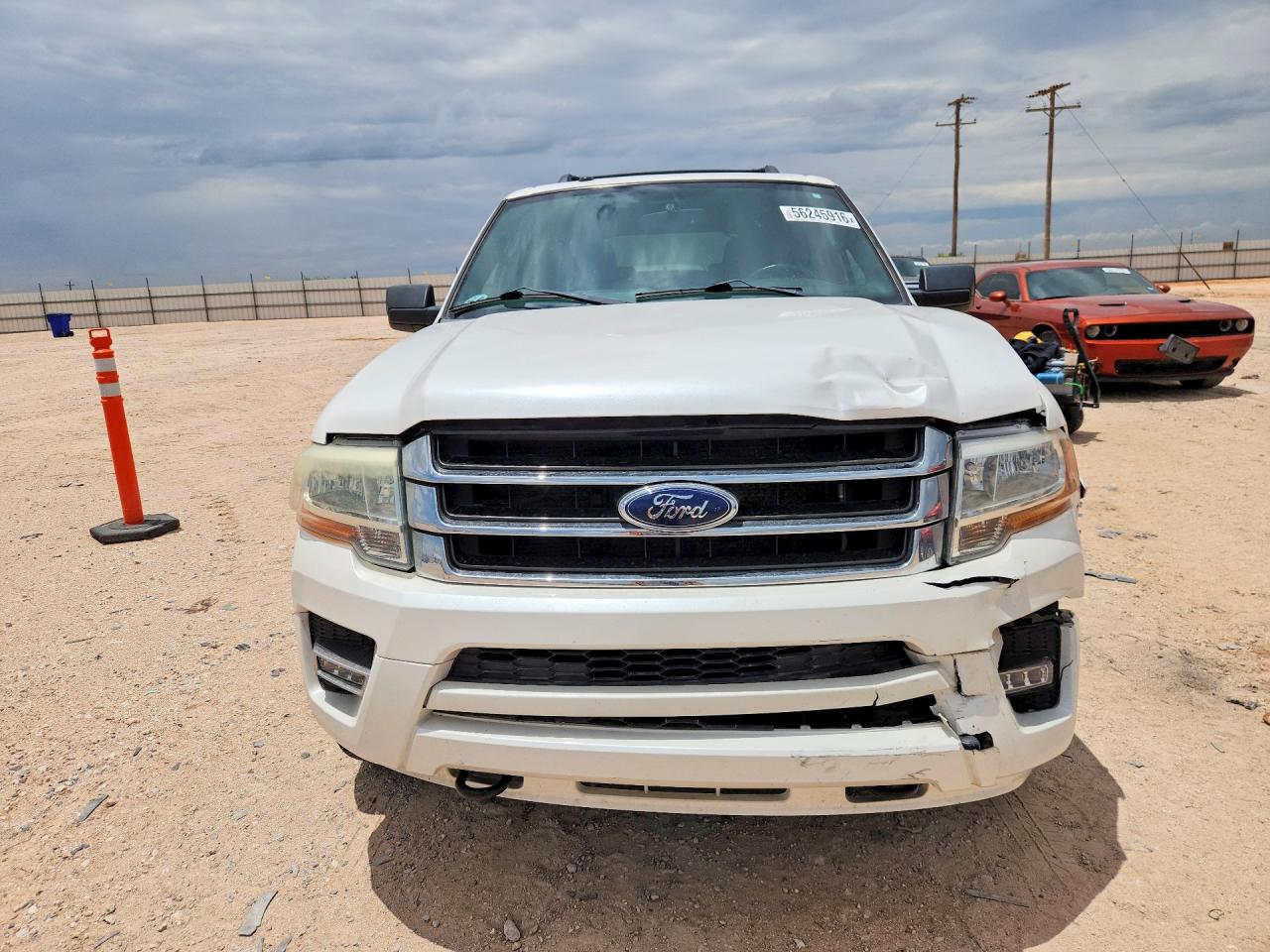 2015 Ford Expedition Xlt White vin: 1FMJU1JT3FEF11233