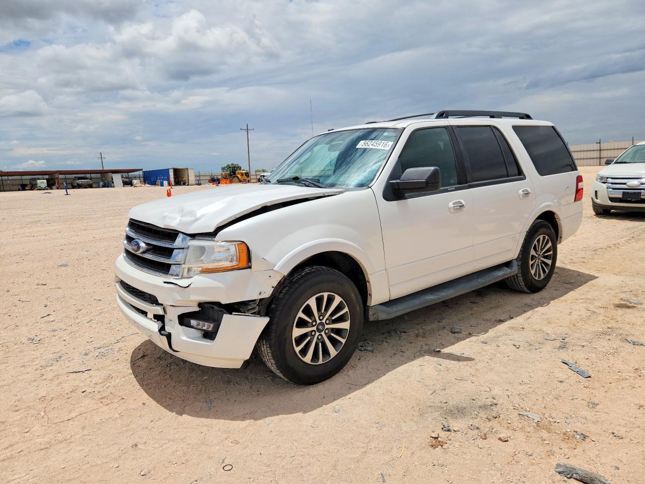 2015 Ford Expedition Xlt White vin: 1FMJU1JT3FEF11233