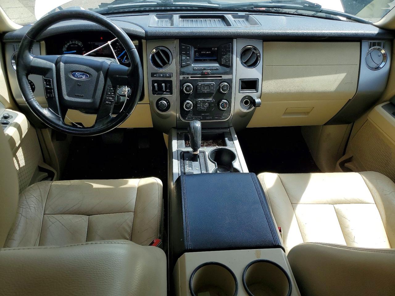 2015 Ford Expedition Xlt White vin: 1FMJU1JT5FEF02372