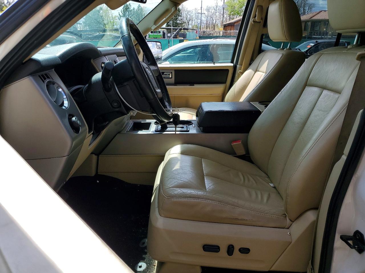 2015 Ford Expedition Xlt White vin: 1FMJU1JT5FEF02372