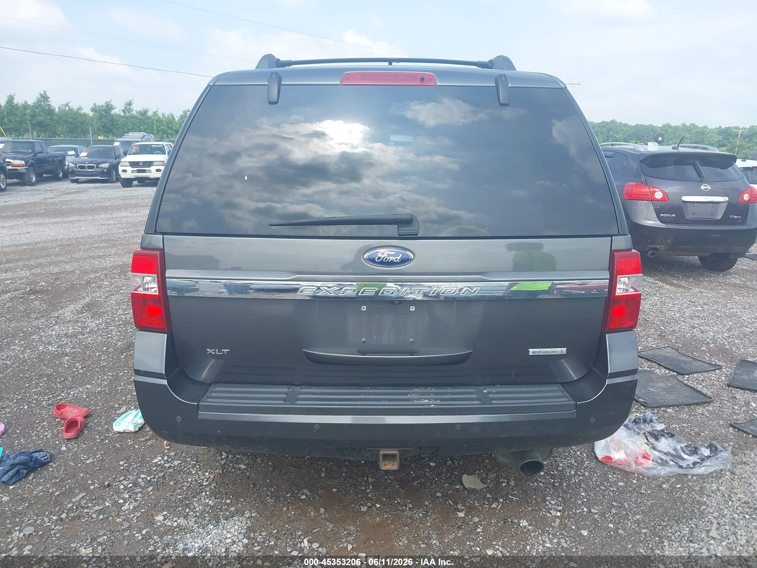 2015 Ford Expedition Xlt Gray vin: 1FMJU1JT5FEF09872