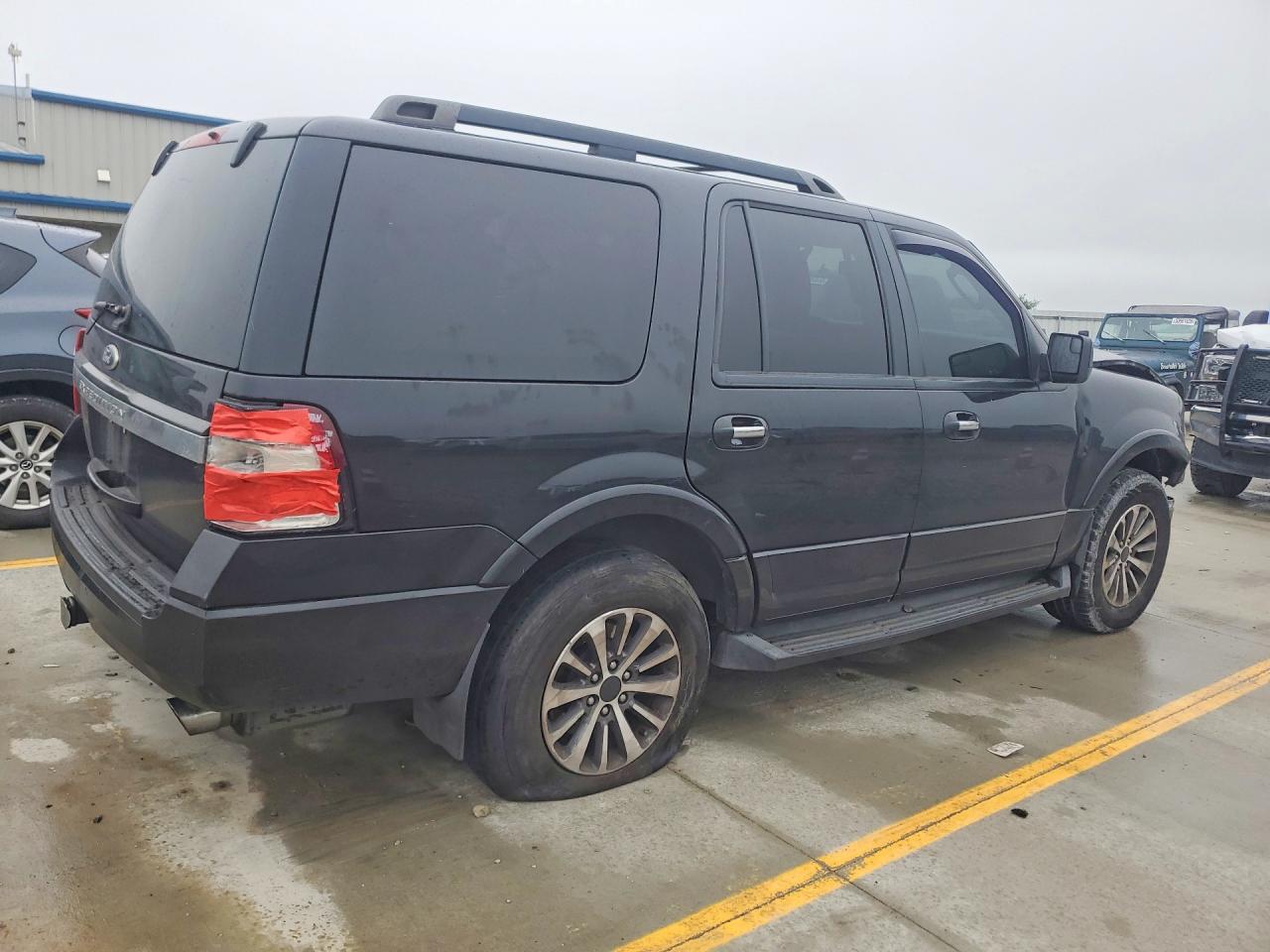 2015 Ford Expedition Xlt Black vin: 1FMJU1JT6FEF26681