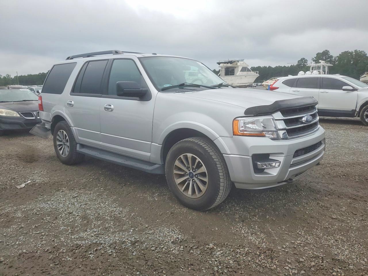 2015 Ford Expedition Xlt Silver vin: 1FMJU1JT6FEF29998