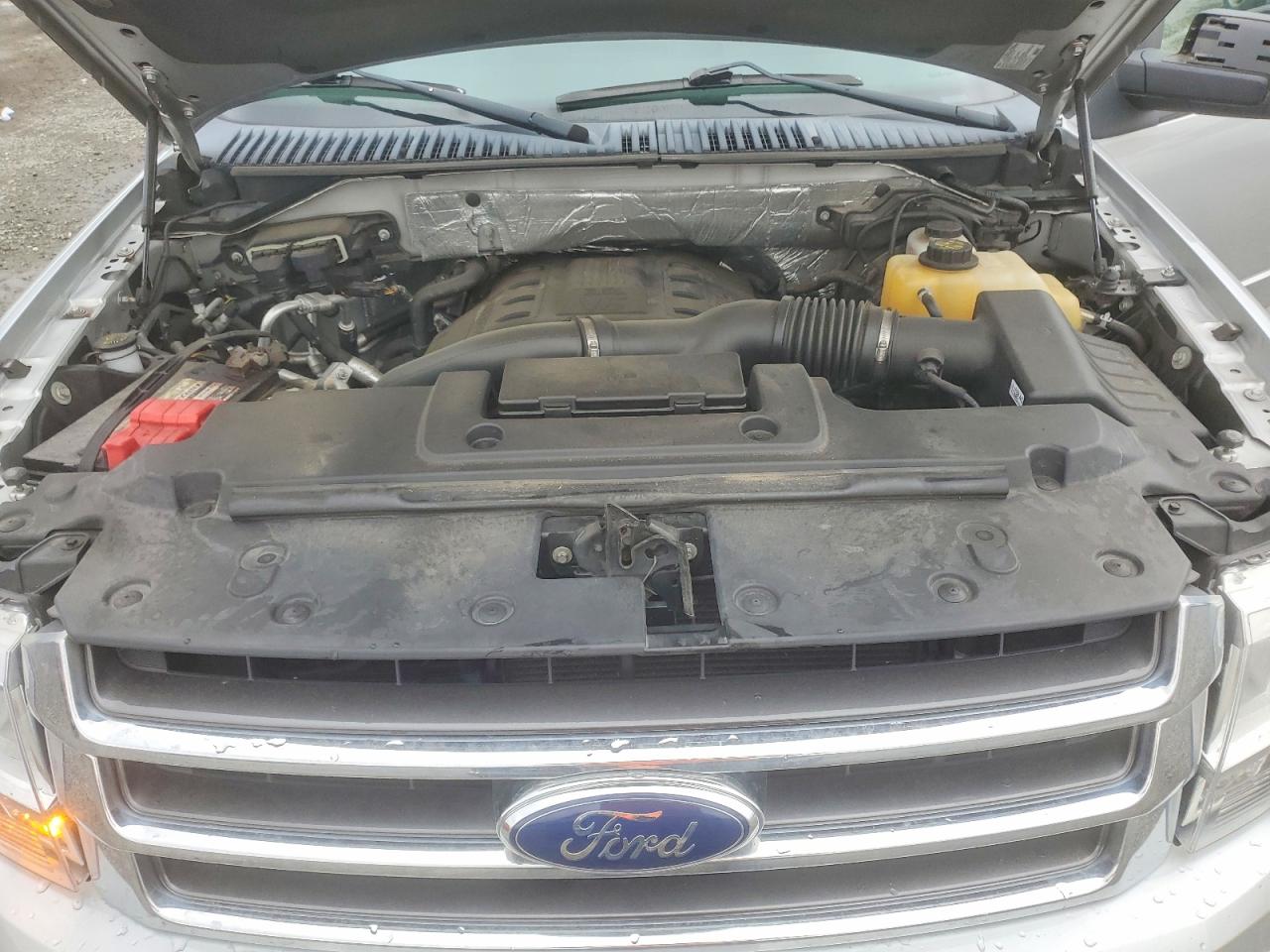 2015 Ford Expedition Xlt Silver vin: 1FMJU1JT6FEF29998