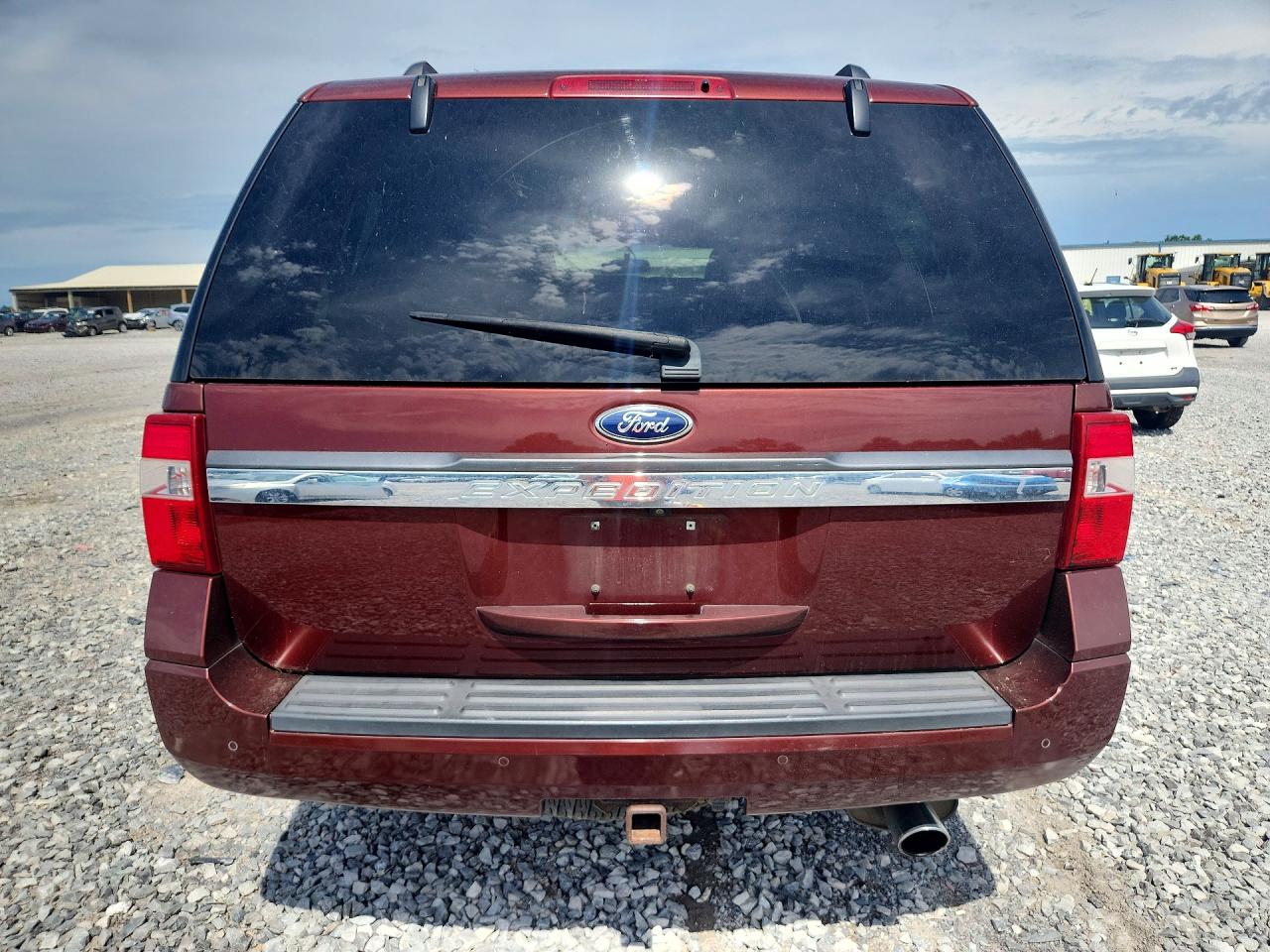 2015 Ford Expedition Xlt Burgundy vin: 1FMJU1JT7FEF05354