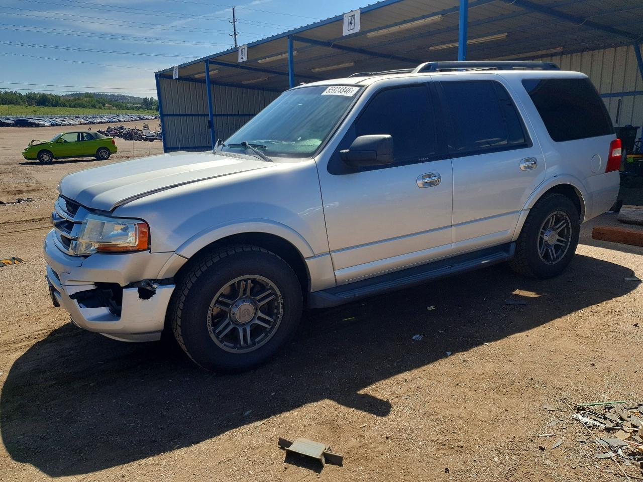 2015 Ford Expedition Xlt Серебряный vin: 1FMJU1JT8FEF04746