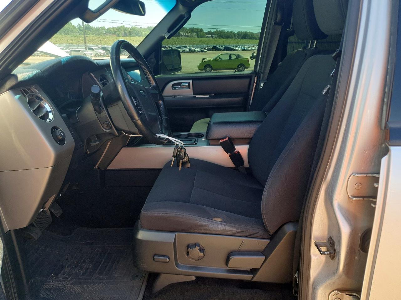2015 Ford Expedition Xlt Silver vin: 1FMJU1JT8FEF04746
