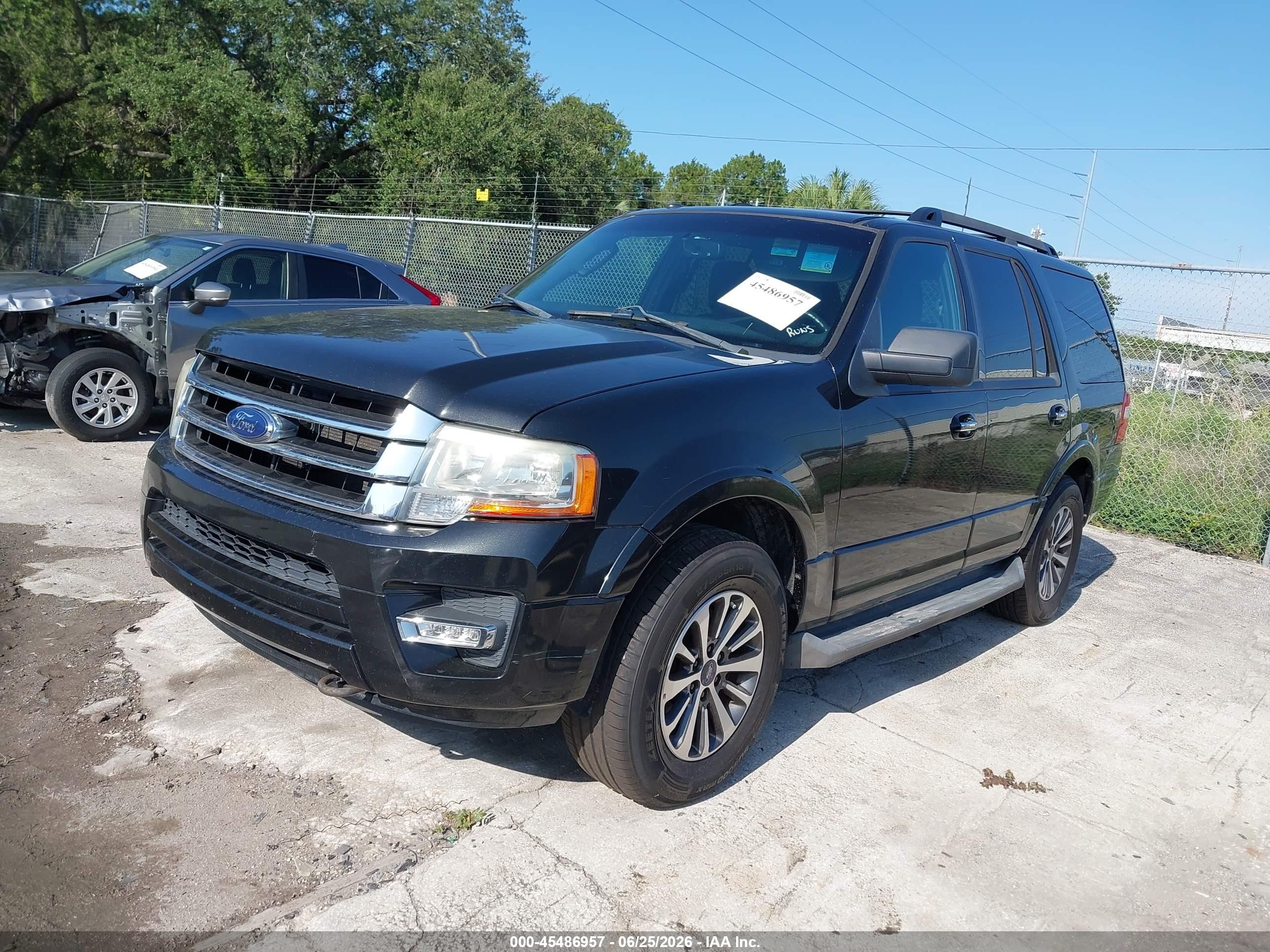 2015 Ford Expedition Xlt Black vin: 1FMJU1JTXFEF26683