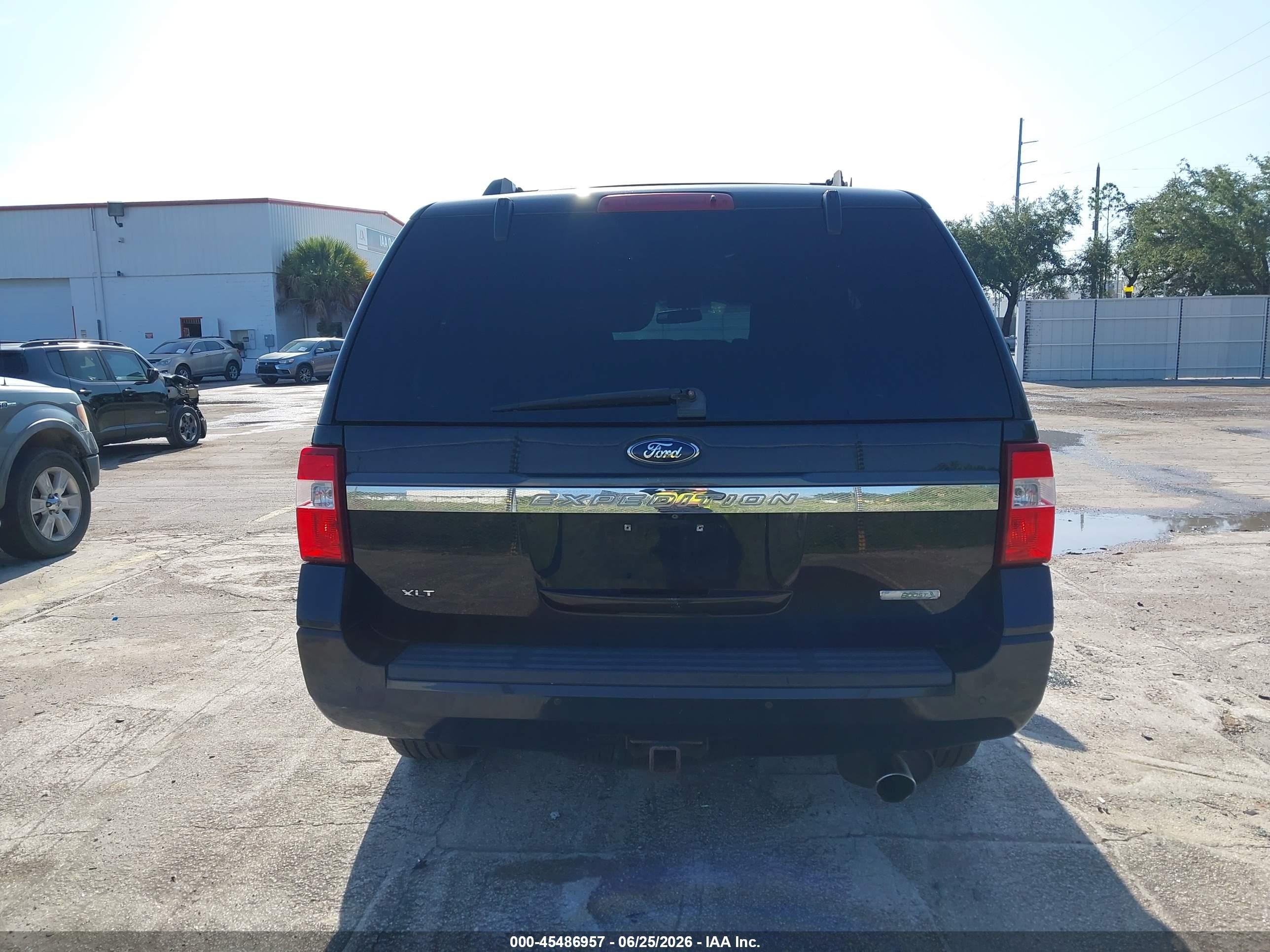 2015 Ford Expedition Xlt Black vin: 1FMJU1JTXFEF26683