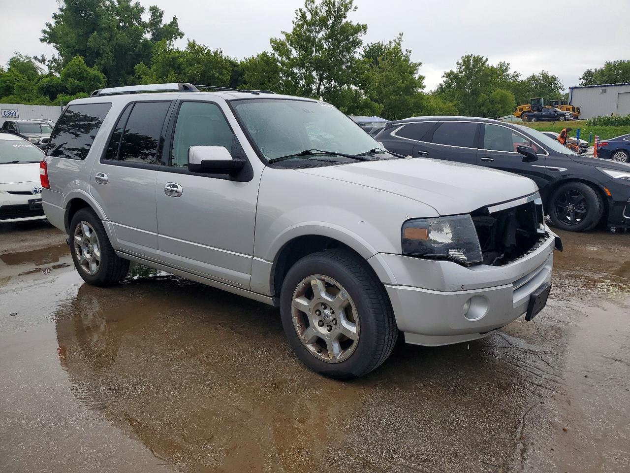 2014 Ford Expedition Limited Silver vin: 1FMJU1K50EEF12256