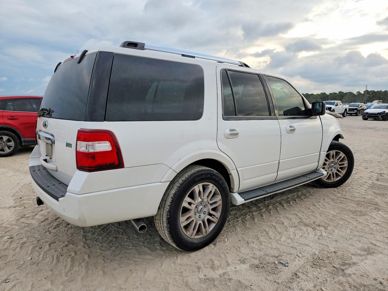 2014 Ford Expedition Limited White vin: 1FMJU1K50EEF41739