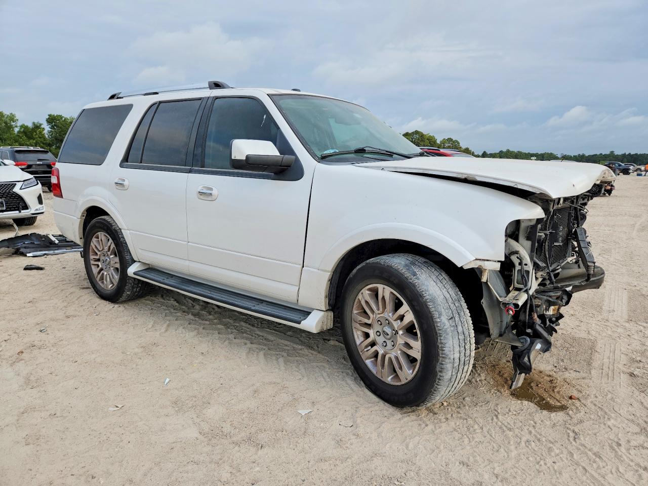2014 Ford Expedition Limited White vin: 1FMJU1K50EEF41739