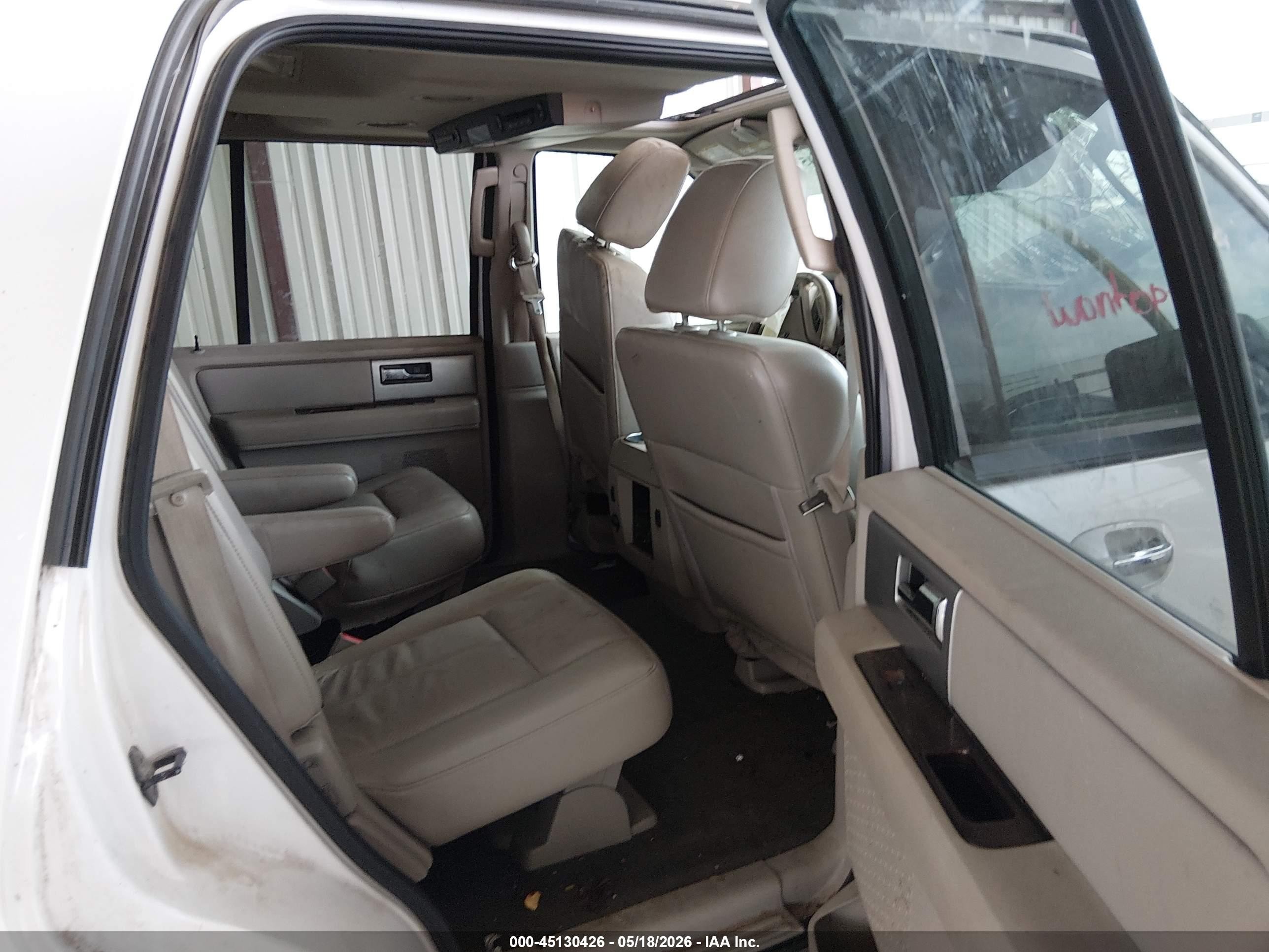 2010 Ford Expedition Limited White vin: 1FMJU1K51AEA00449